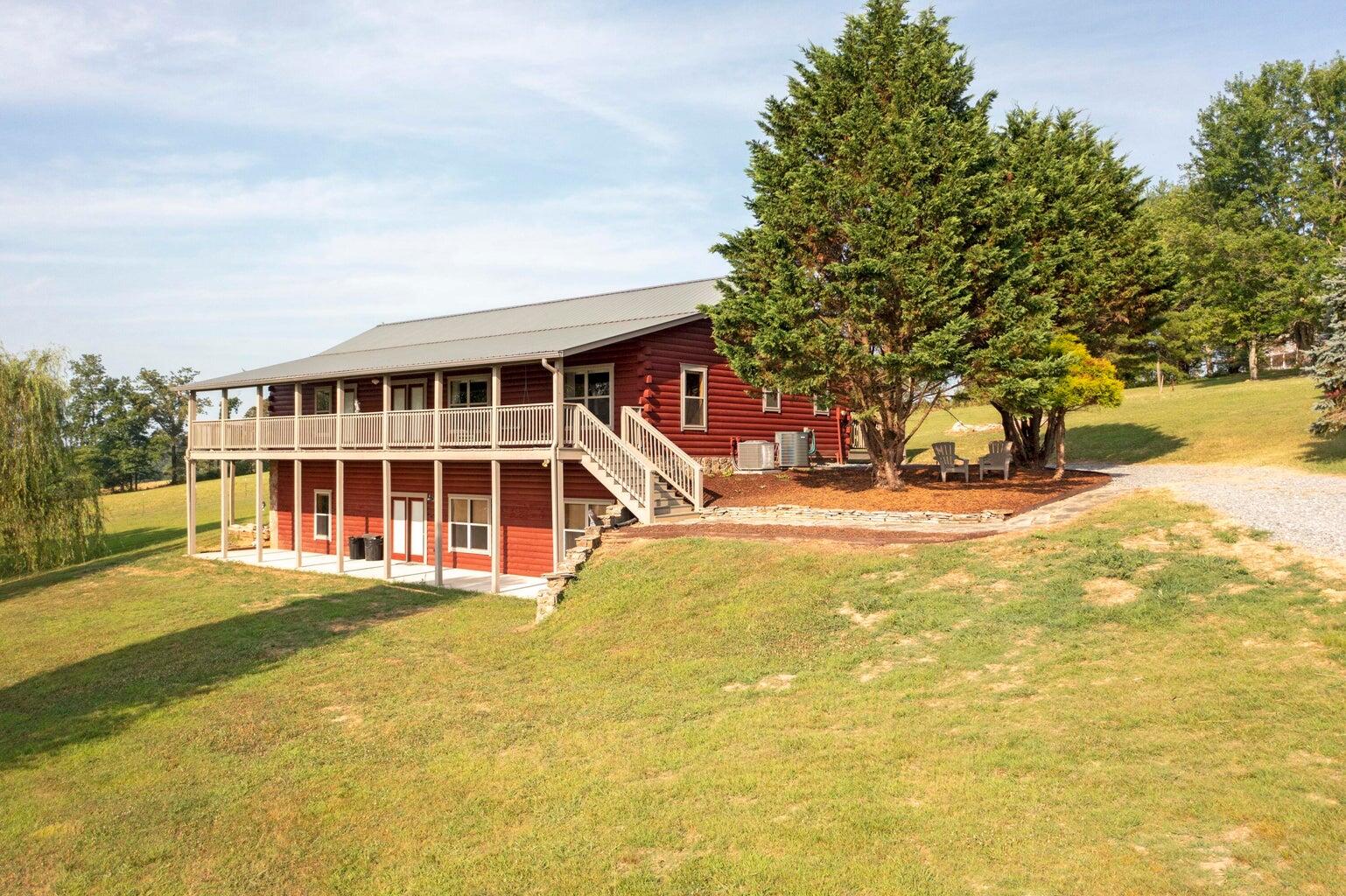410 Pioneer Trail