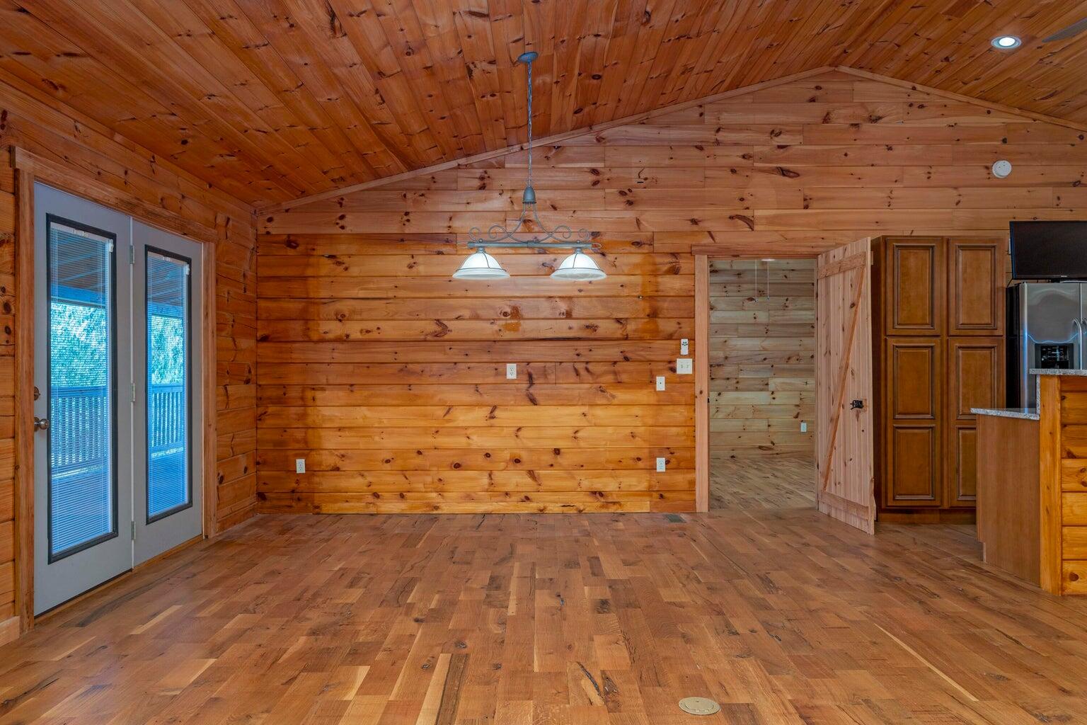 410 Pioneer Trail