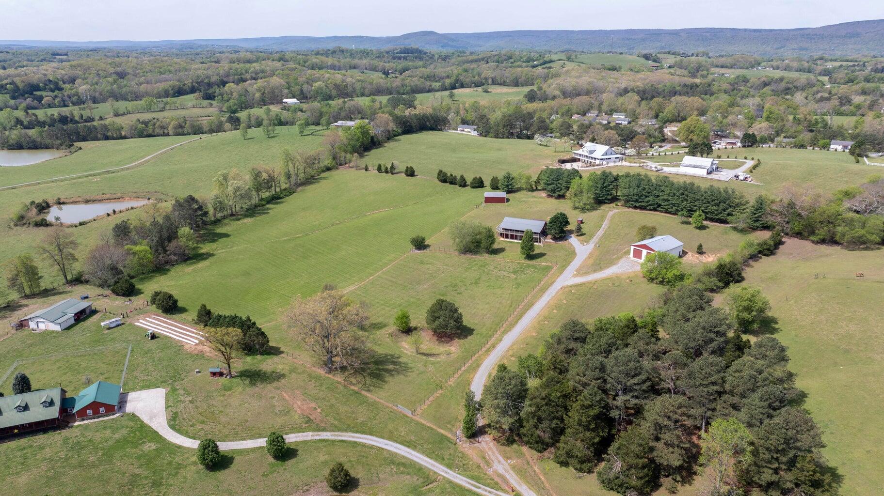 410 Pioneer Trail