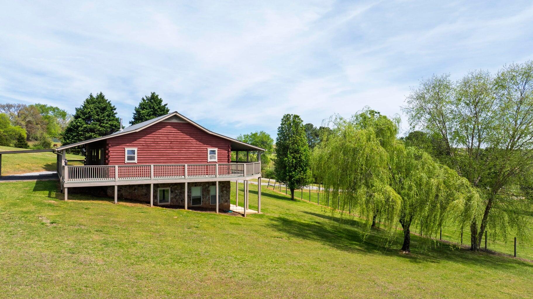 410 Pioneer Trail