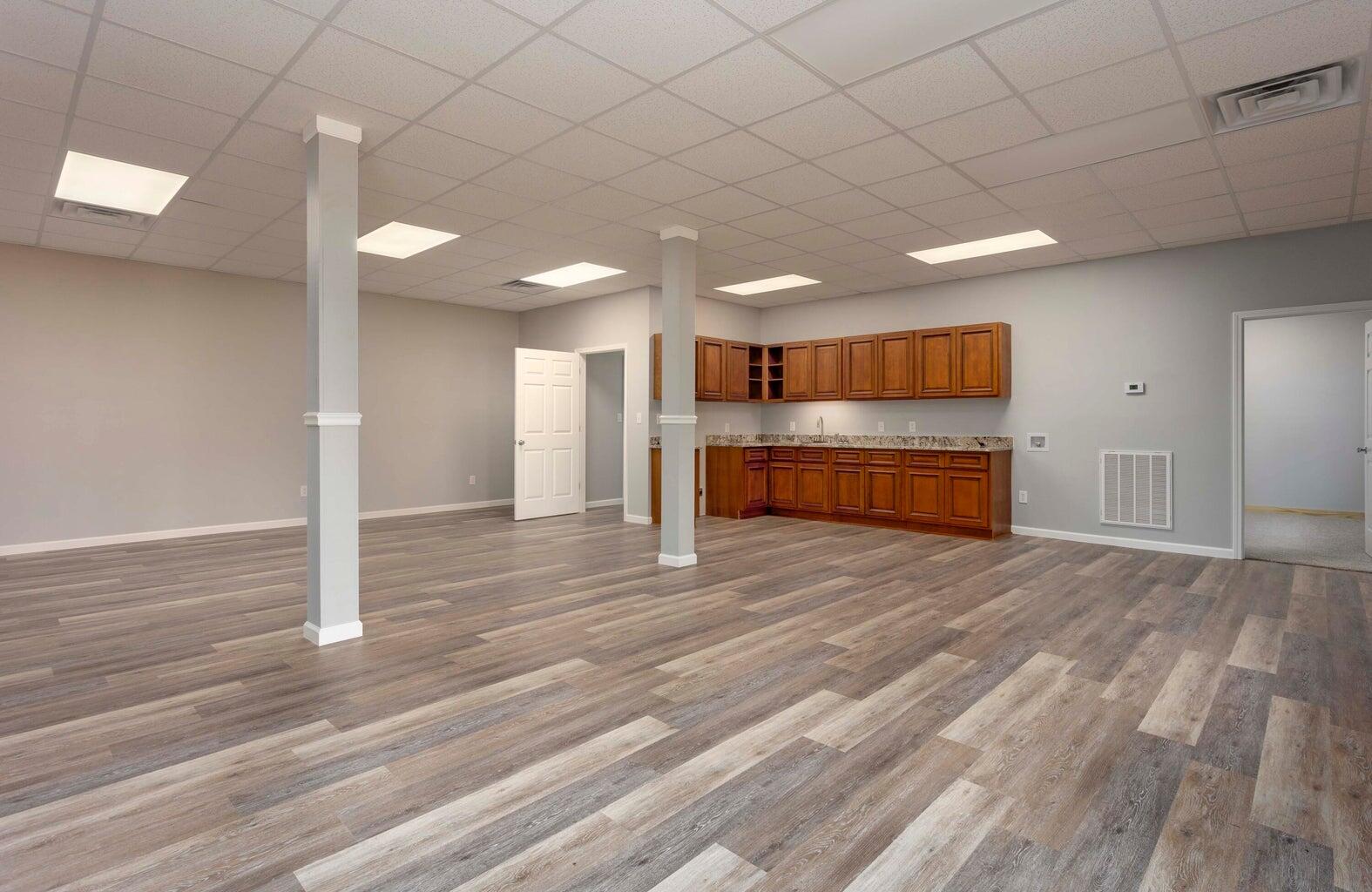 410 Pioneer Trail