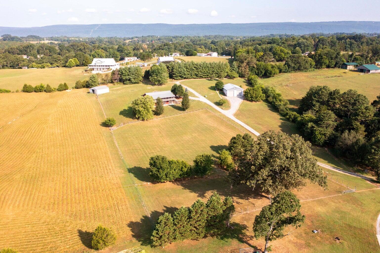 410 Pioneer Trail