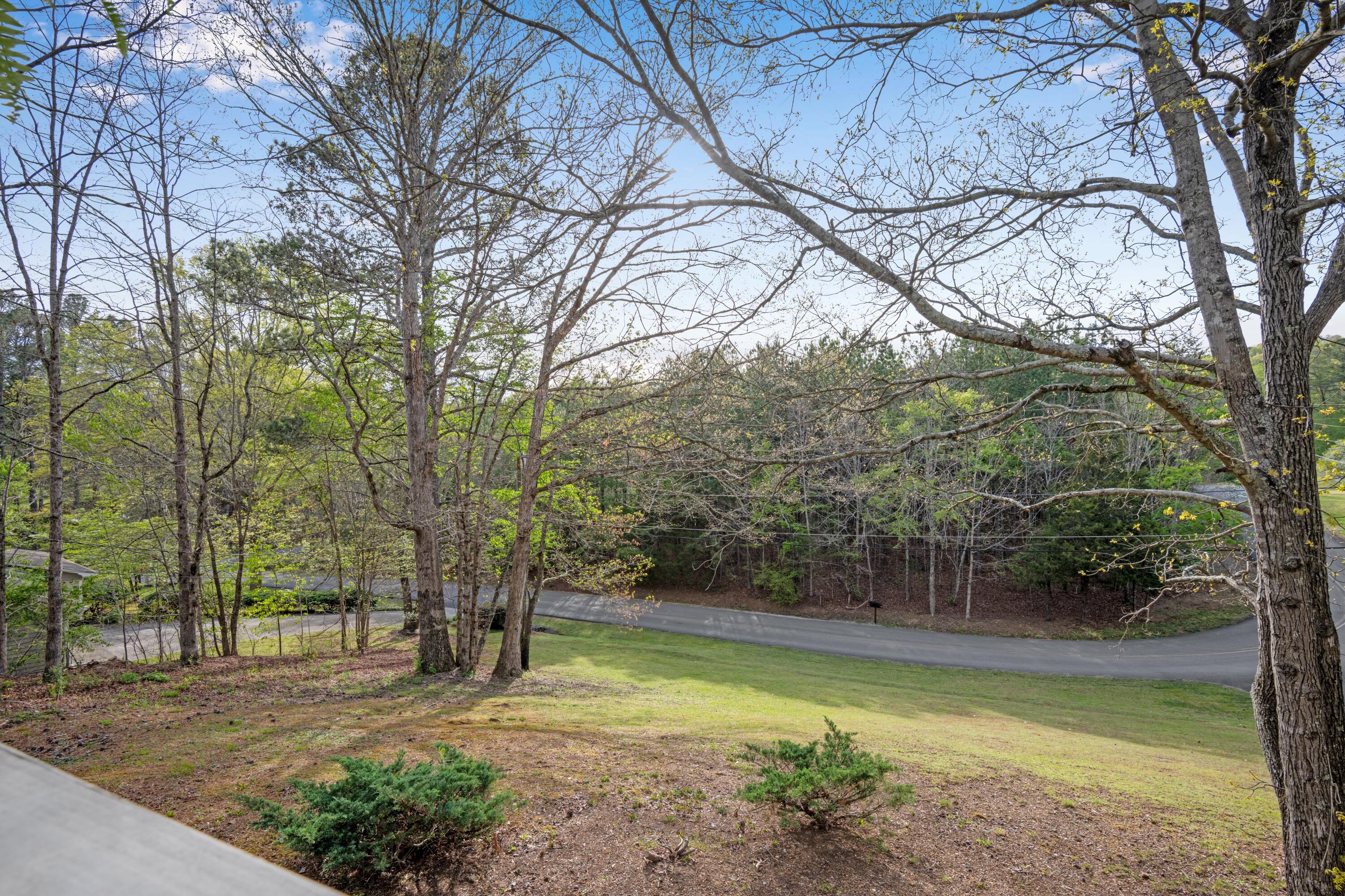 557 Bent Tree Drive NW