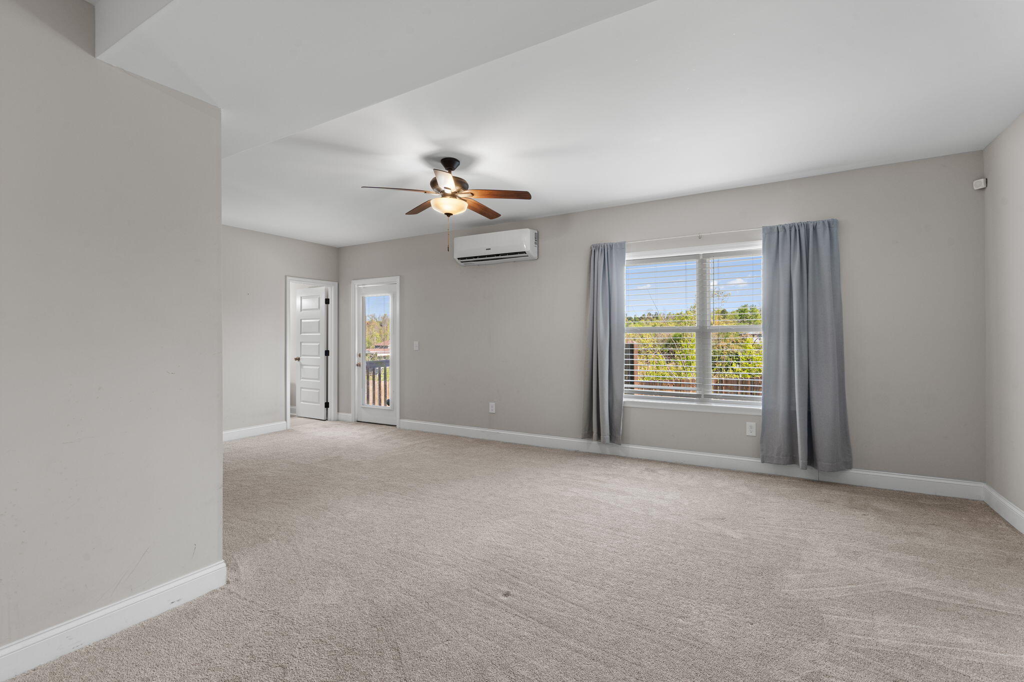 8315 Harvest Oak Lane