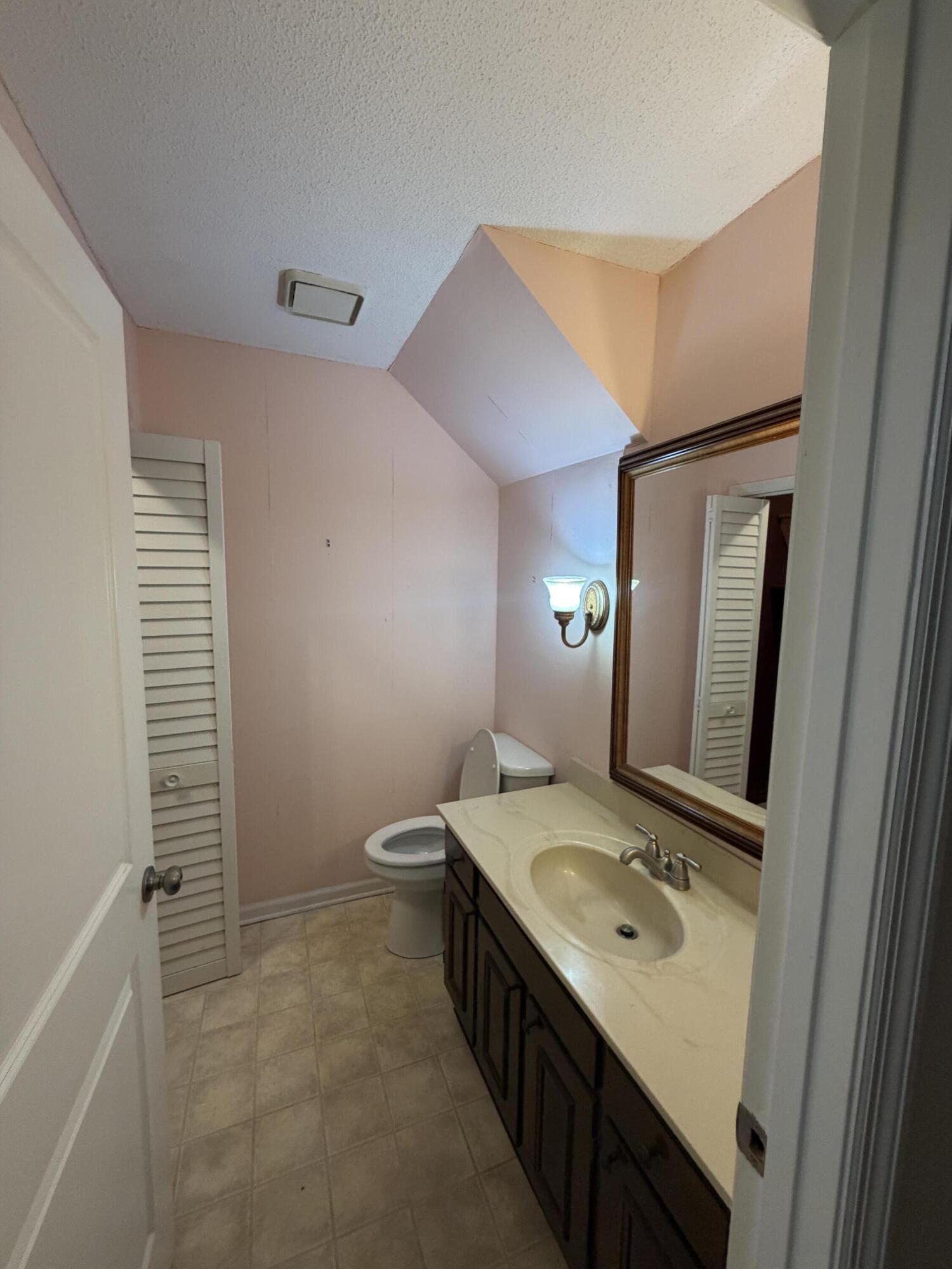 6456 Brookmead Circle