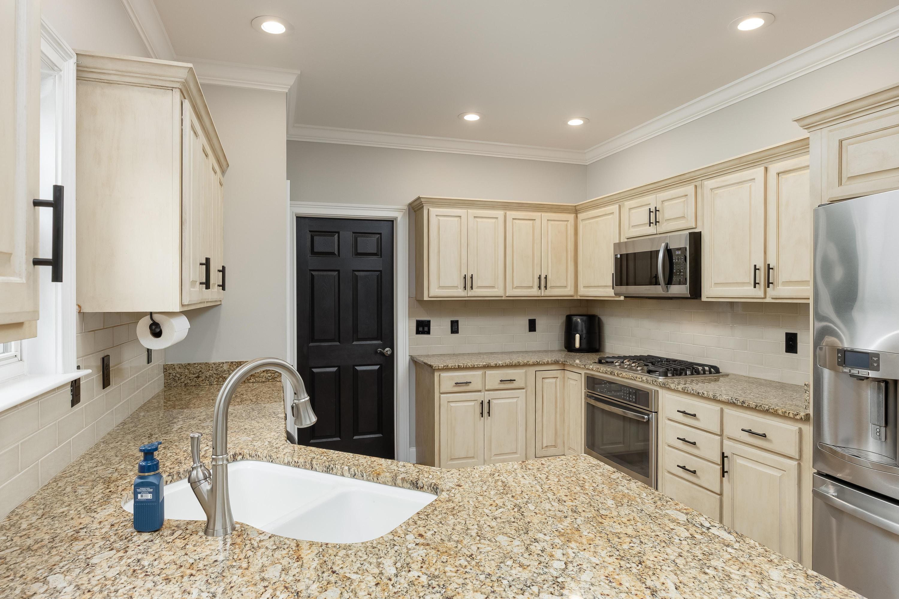 943 Cattails Drive