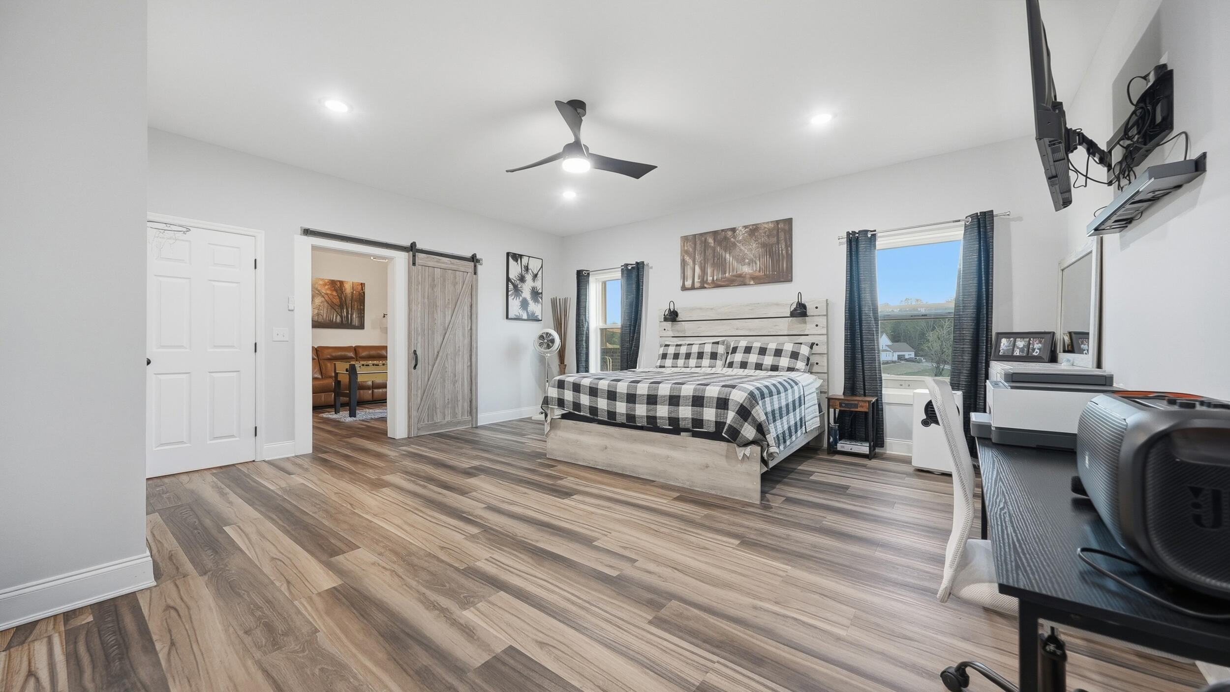 7424 Crowes Nest Drive