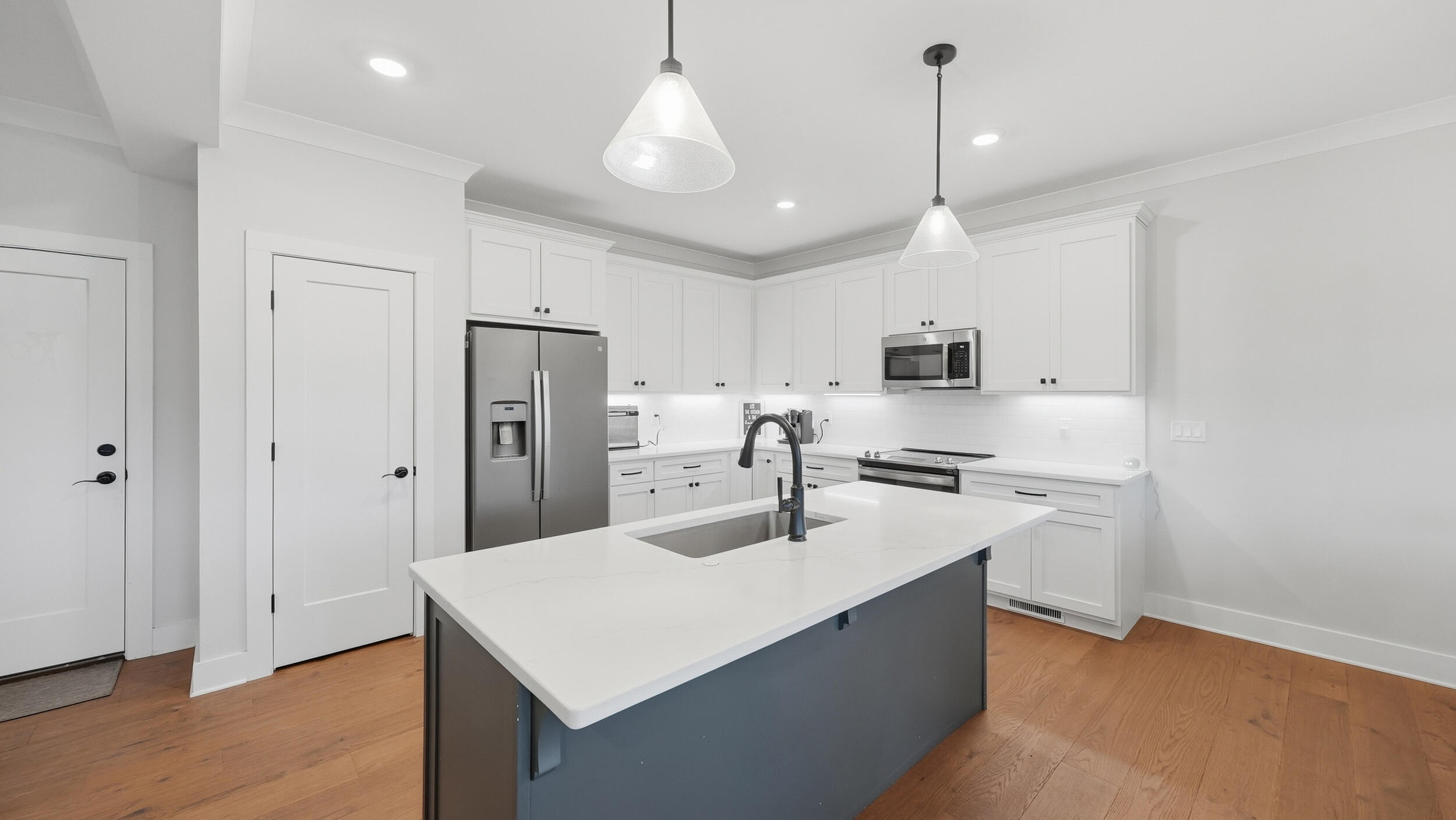 7424 Crowes Nest Drive