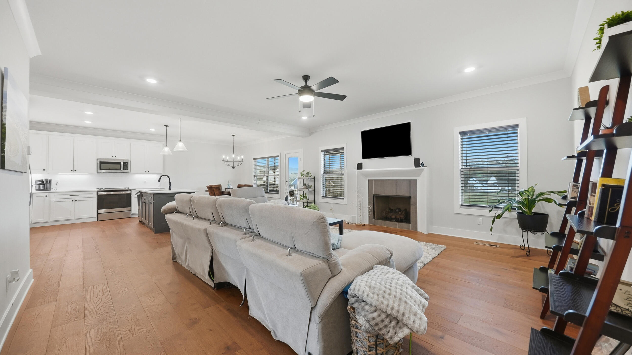 7424 Crowes Nest Drive