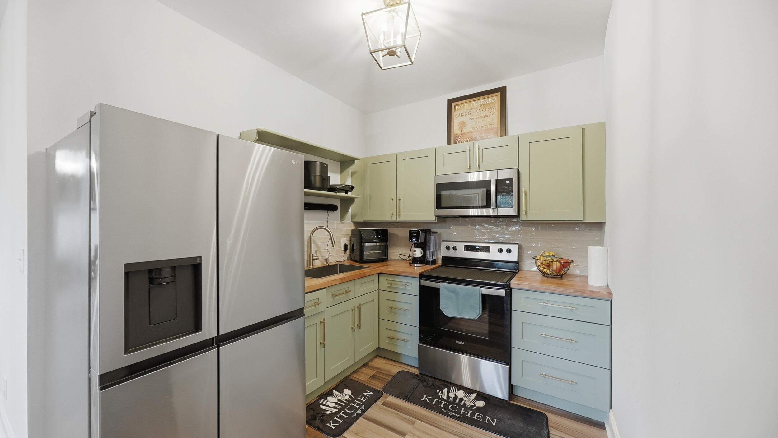 7424 Crowes Nest Drive