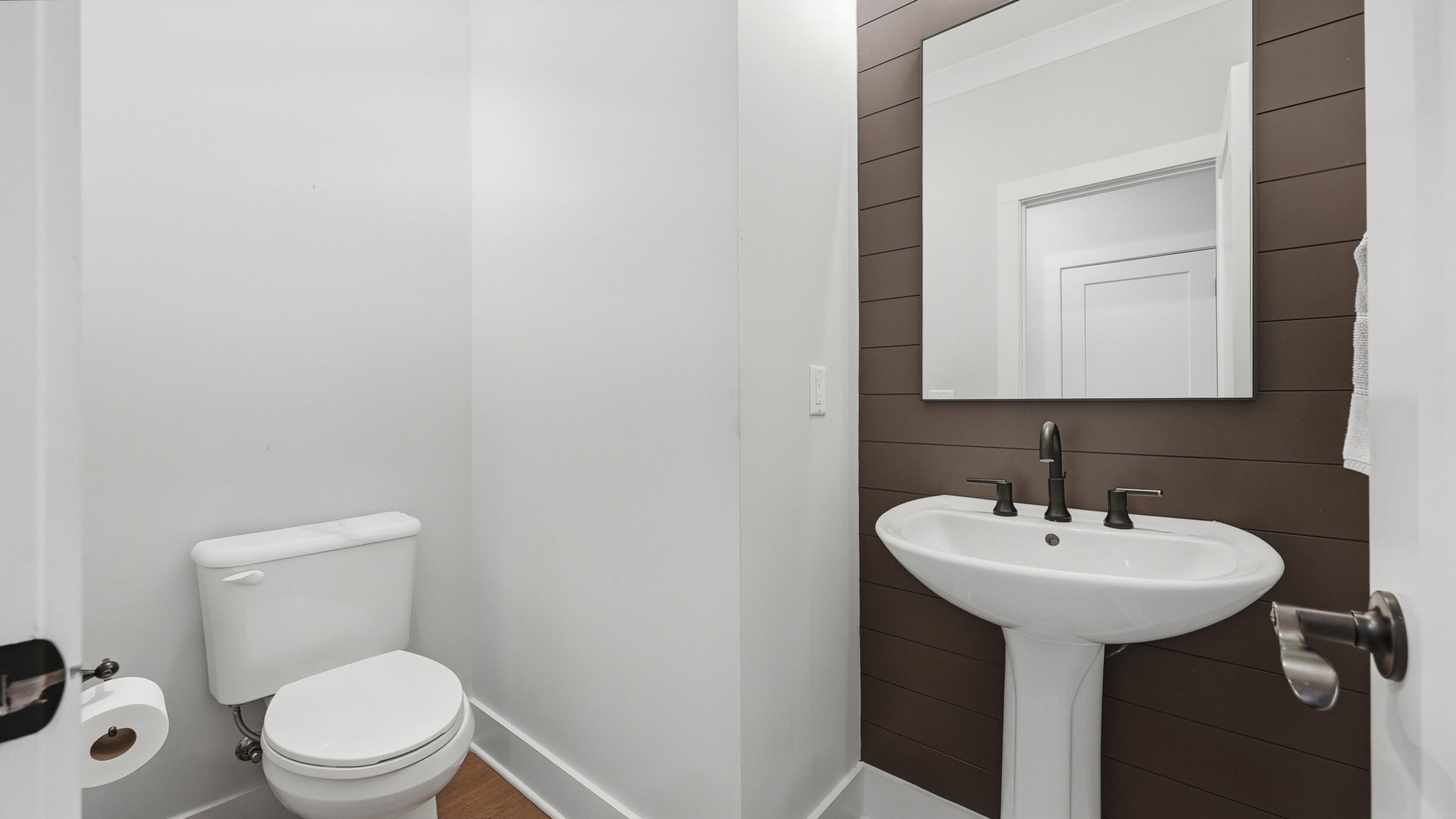 7424 Crowes Nest Drive