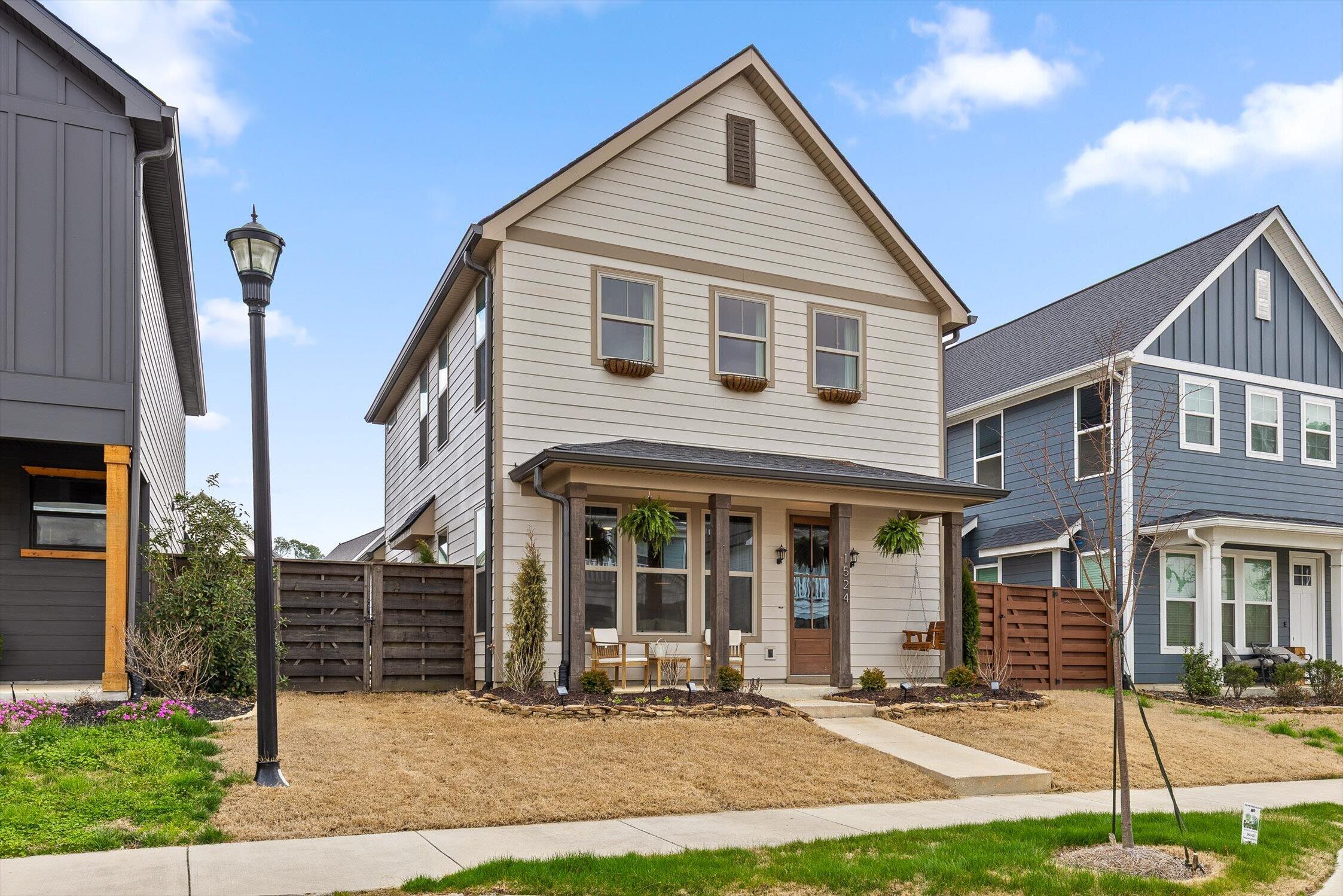 1524 Farmhouse Trail