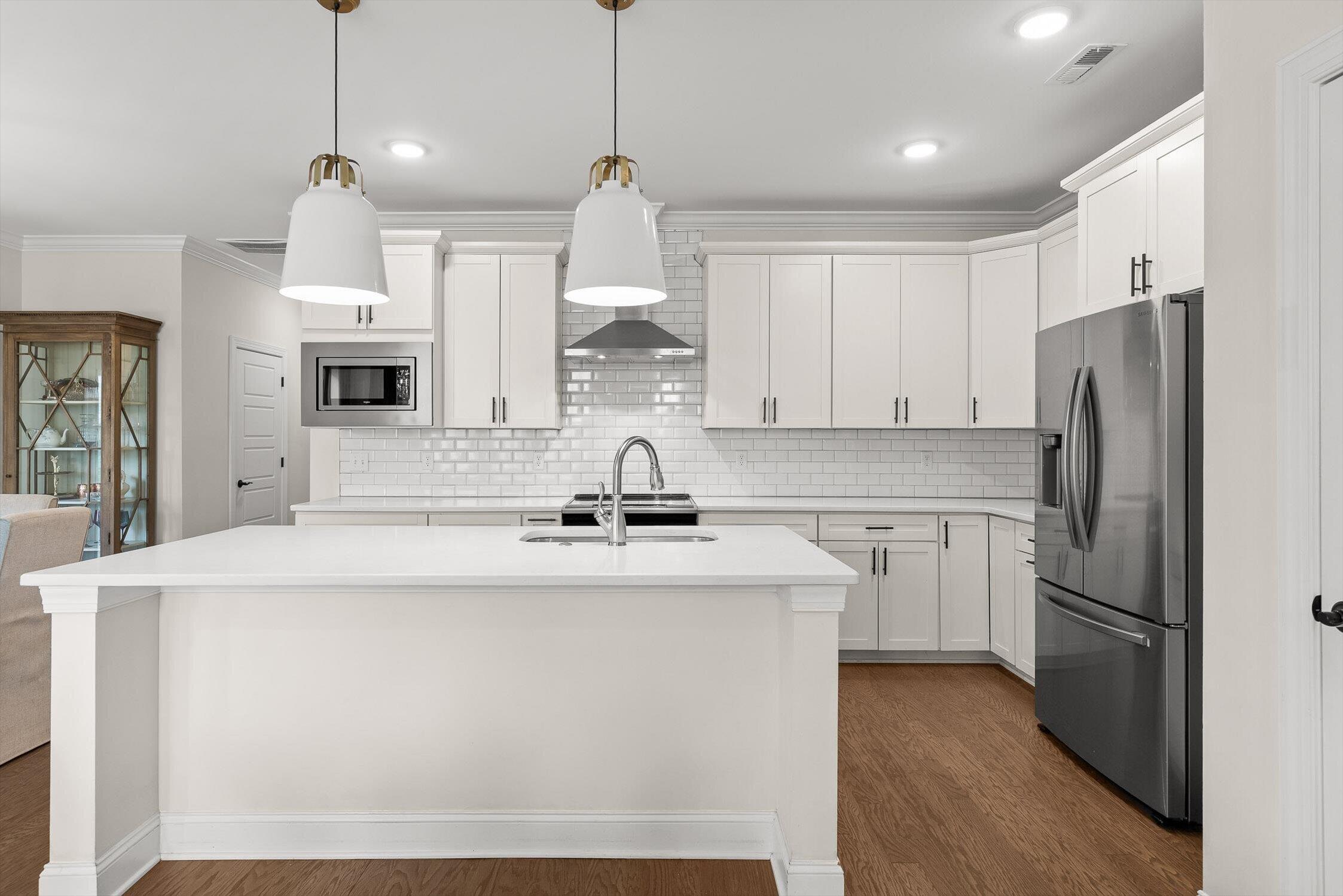 1524 Farmhouse Trail