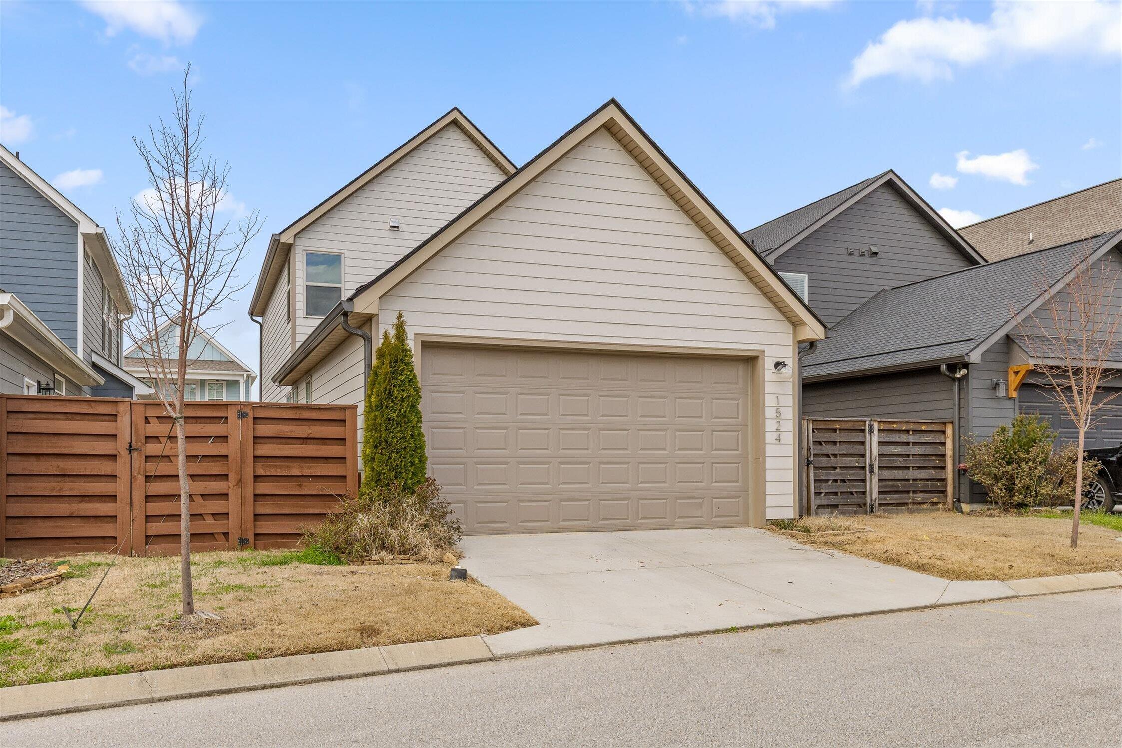 1524 Farmhouse Trail