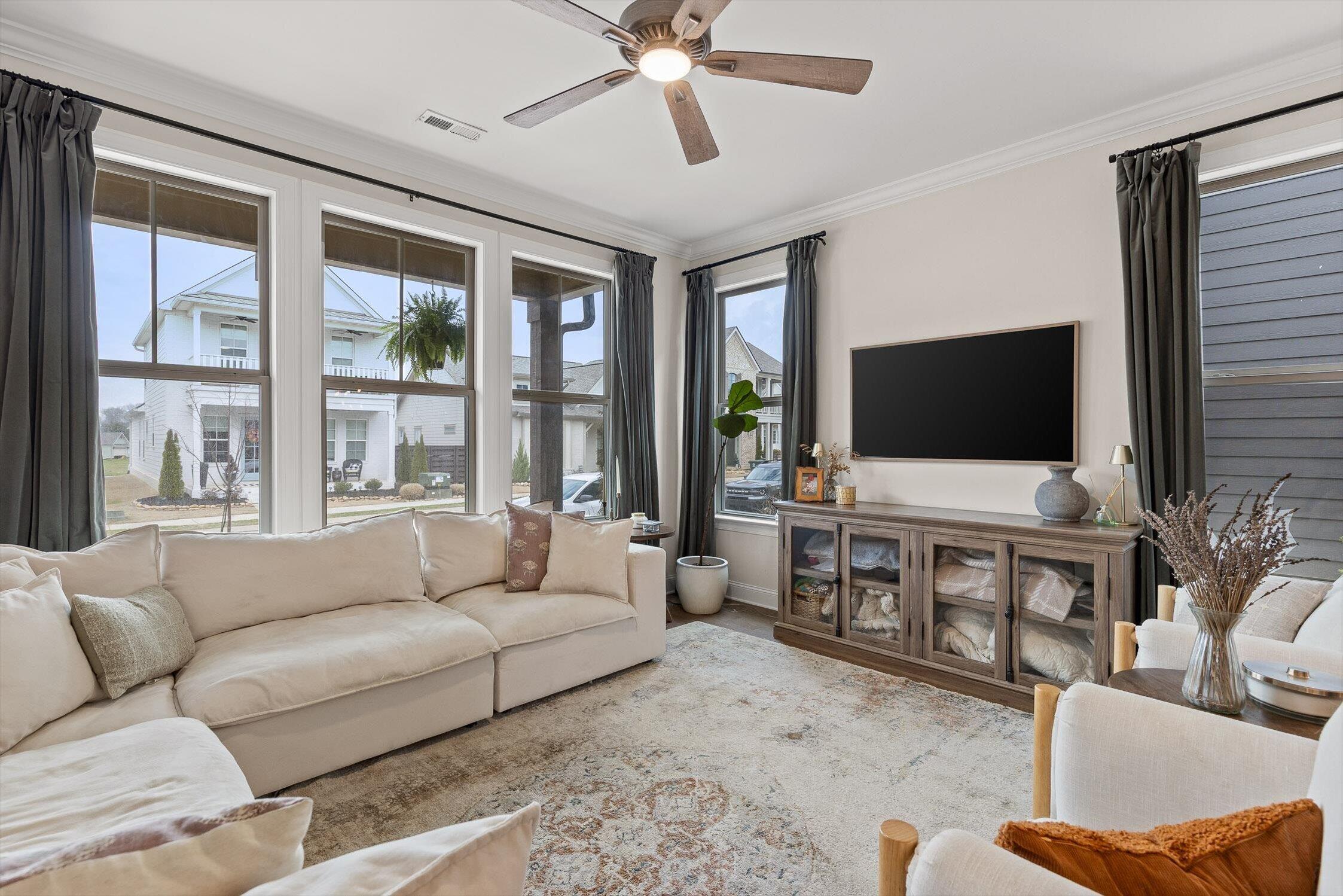 1524 Farmhouse Trail