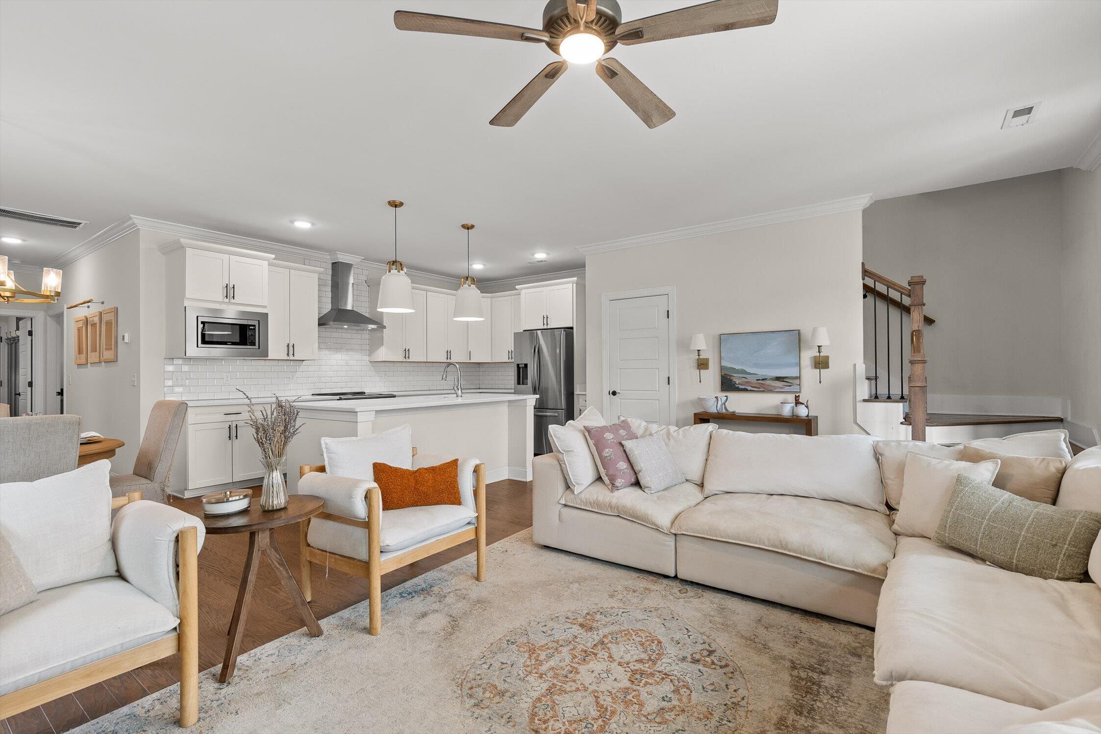 1524 Farmhouse Trail