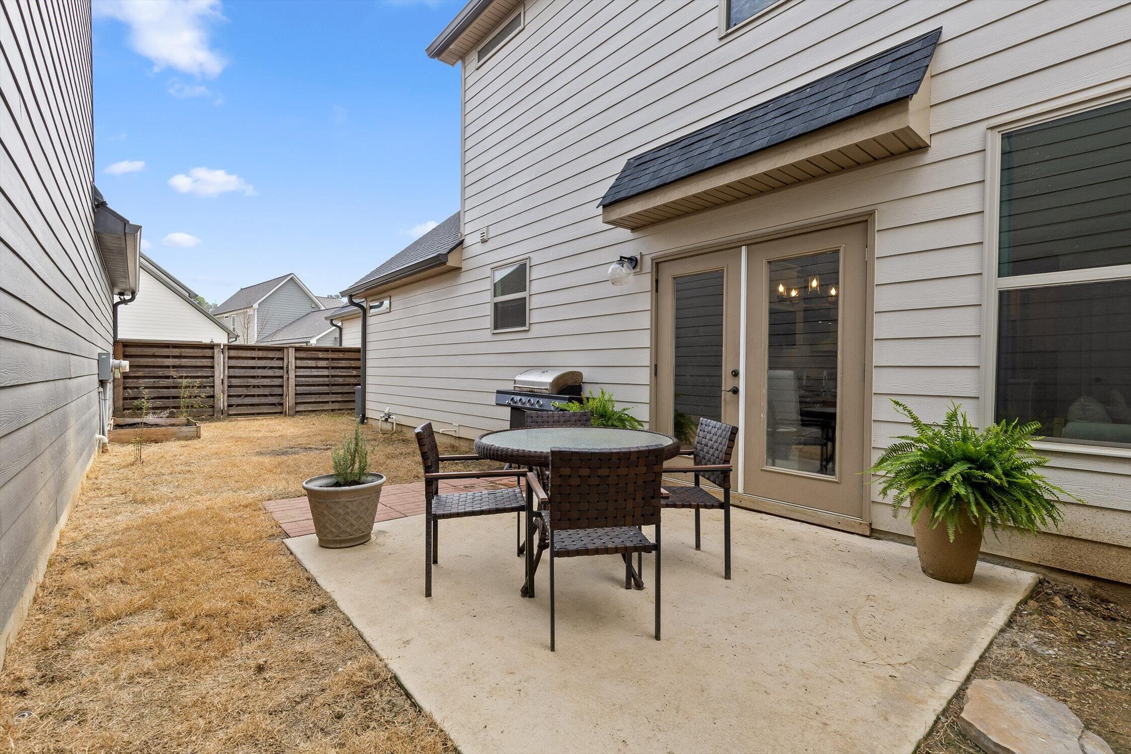 1524 Farmhouse Trail