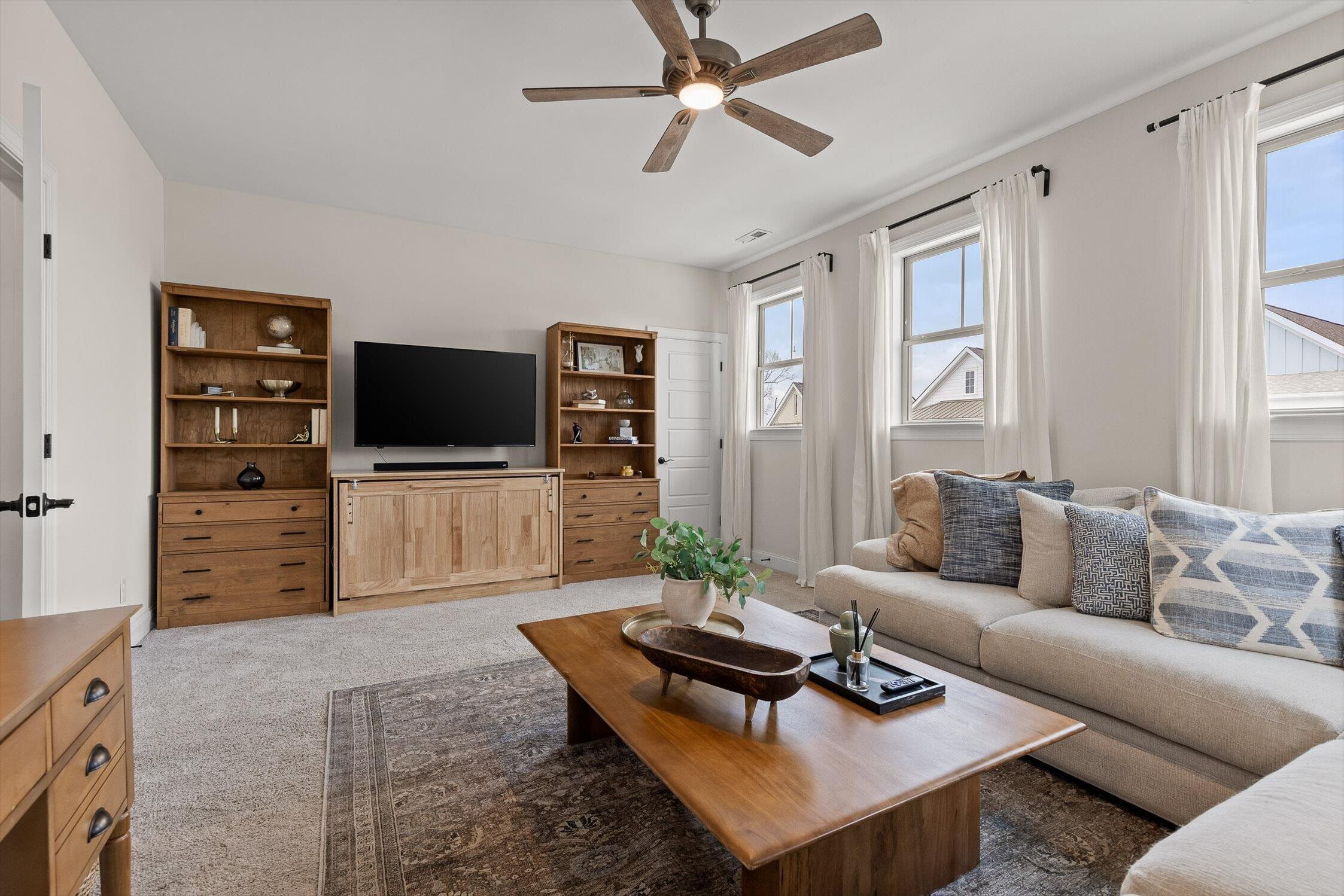 1524 Farmhouse Trail