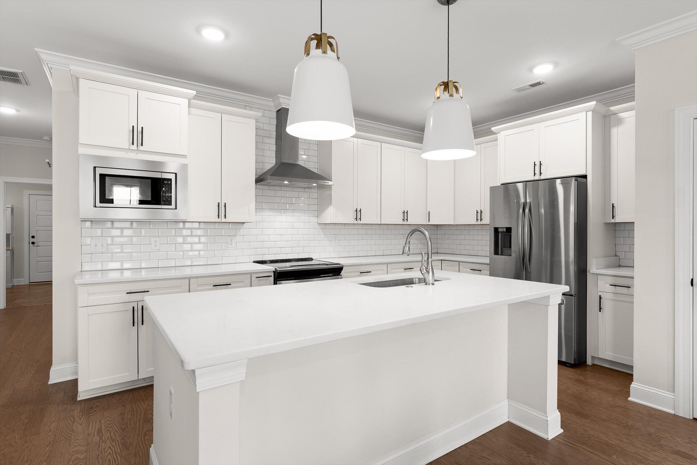 1524 Farmhouse Trail