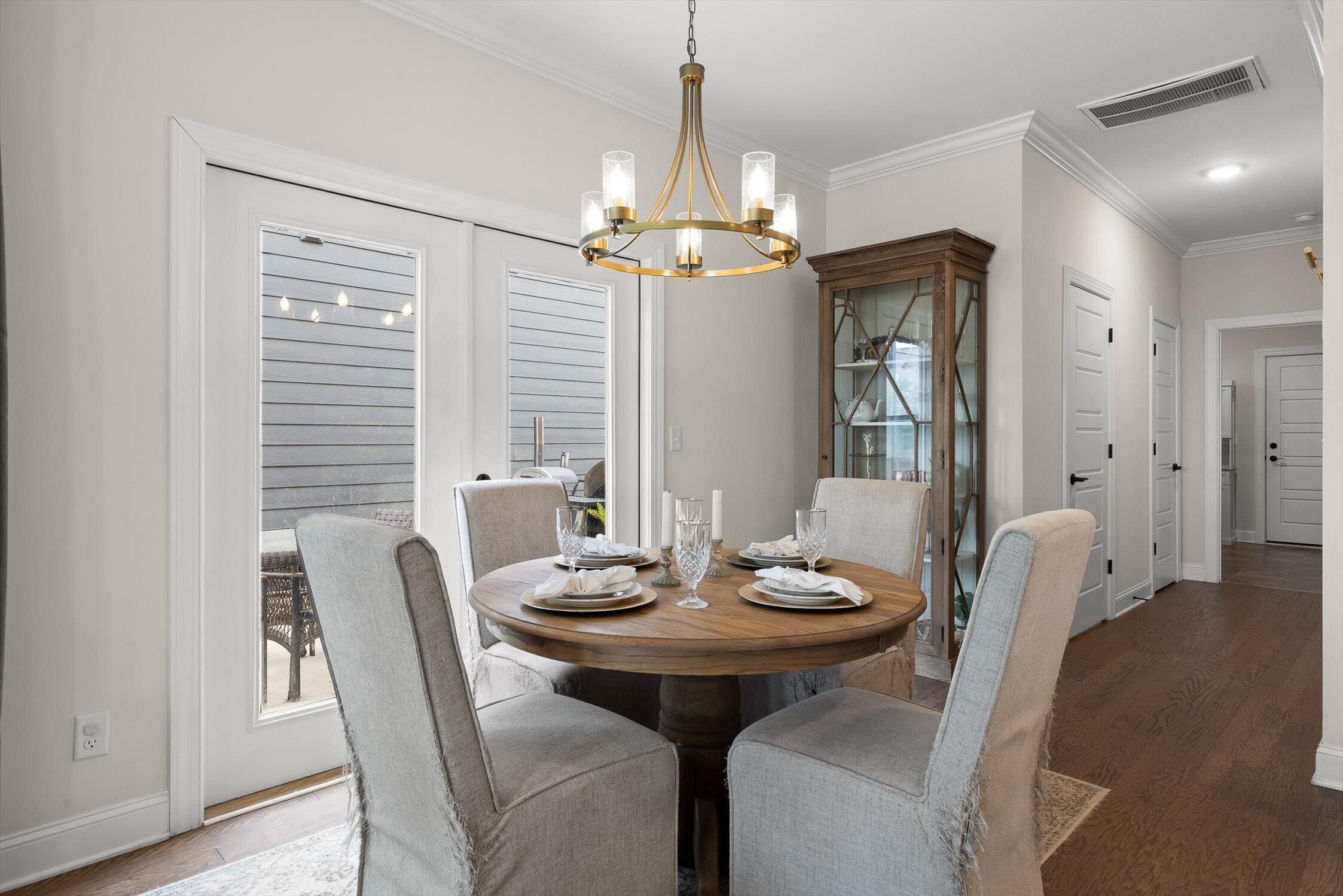 1524 Farmhouse Trail