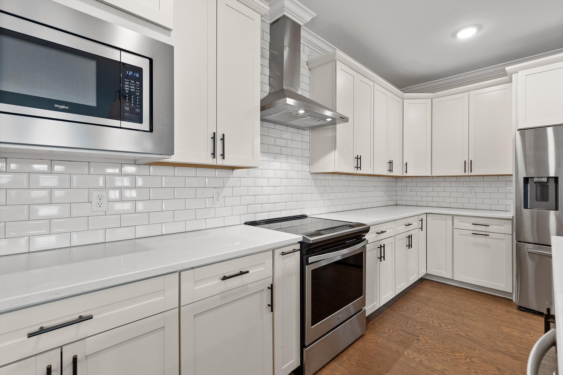 1524 Farmhouse Trail