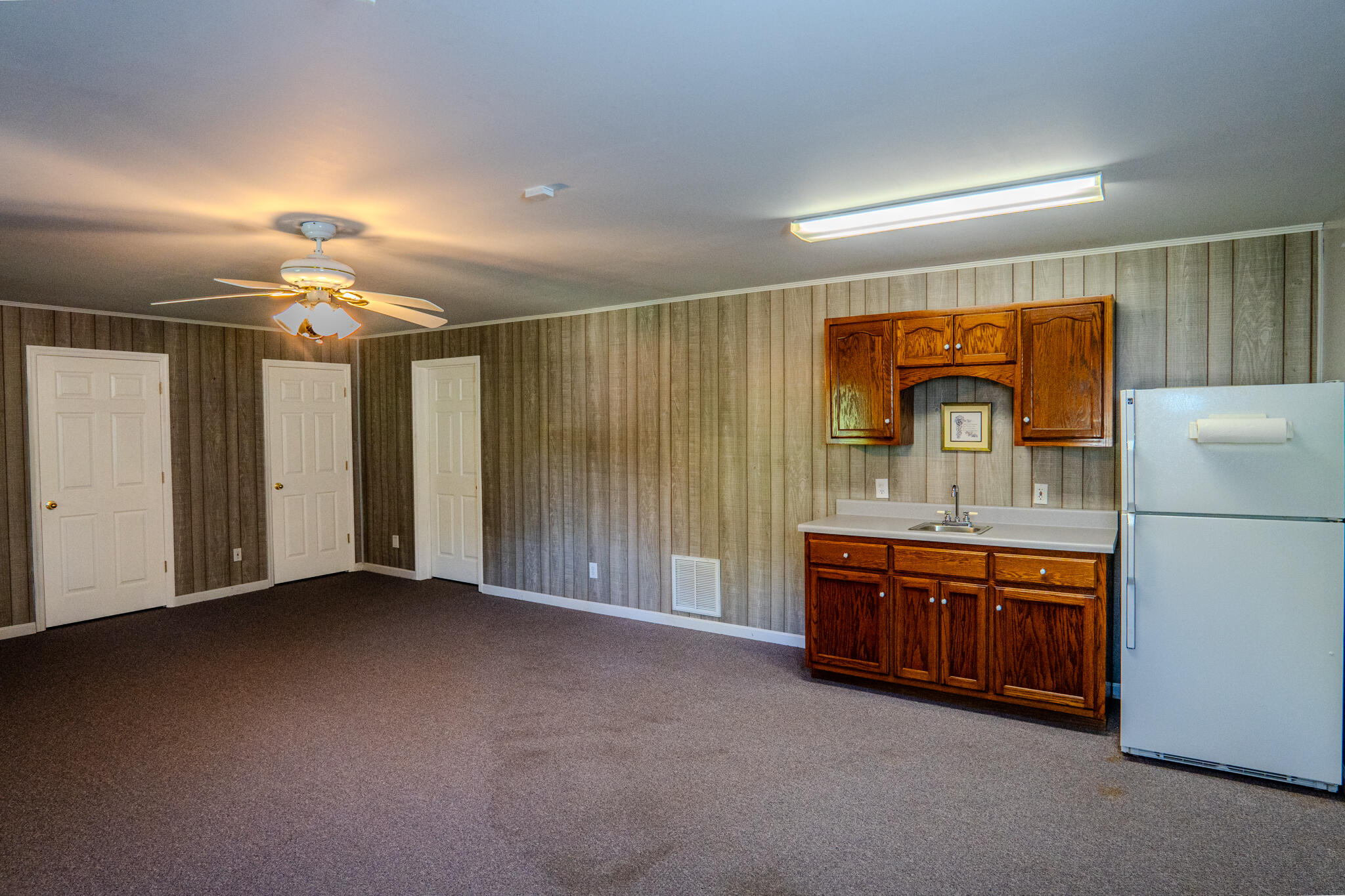 160 Deer Trail NW