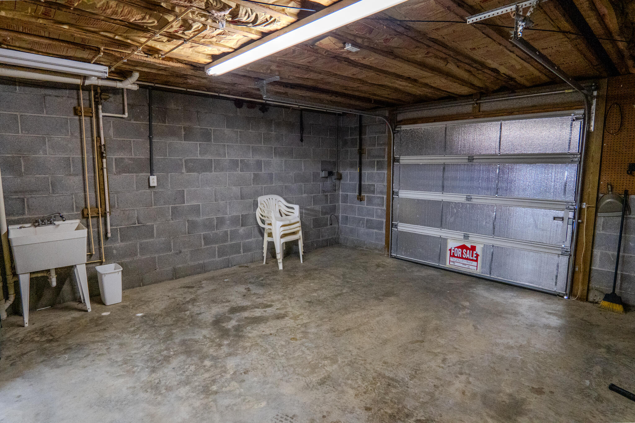 160 Deer Trail NW