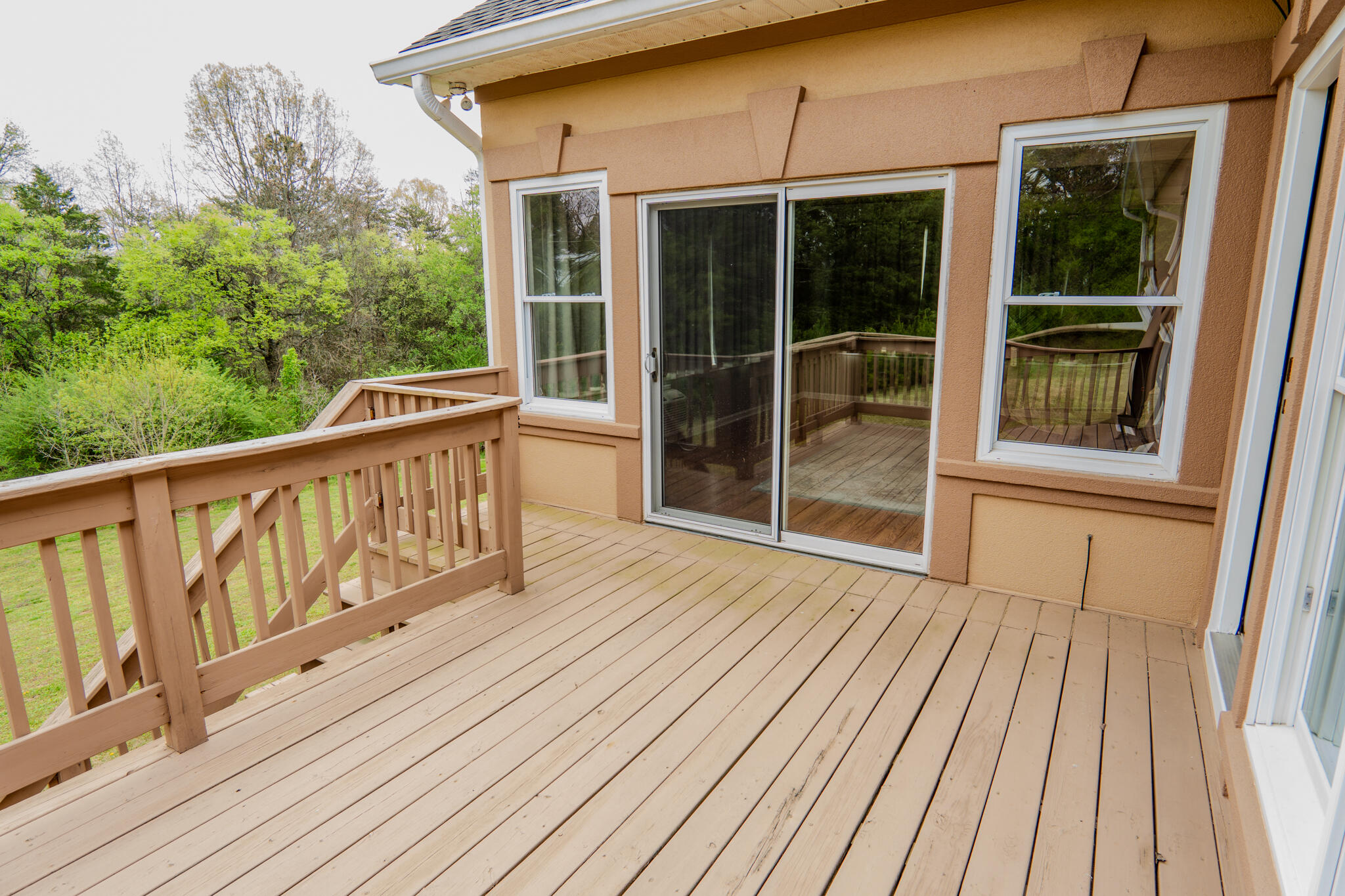 160 Deer Trail NW