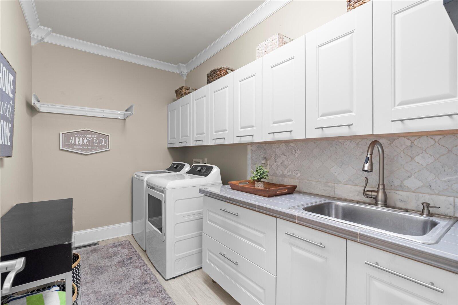 4448 Sailmaker Circle