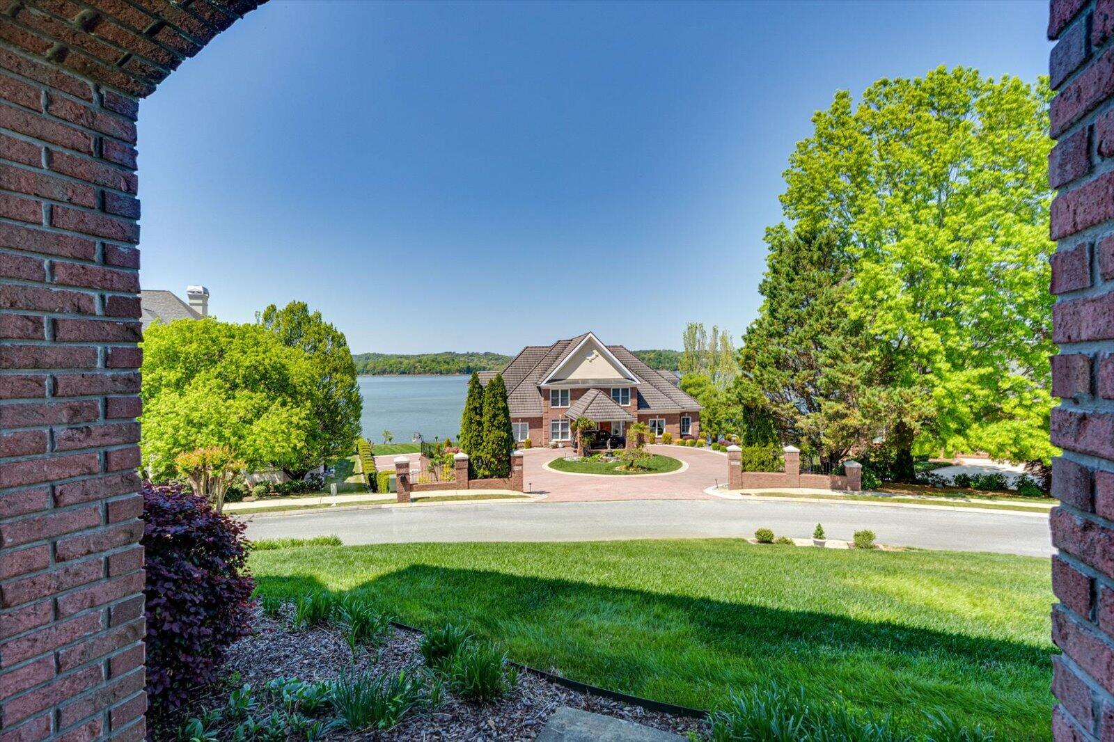 4448 Sailmaker Circle