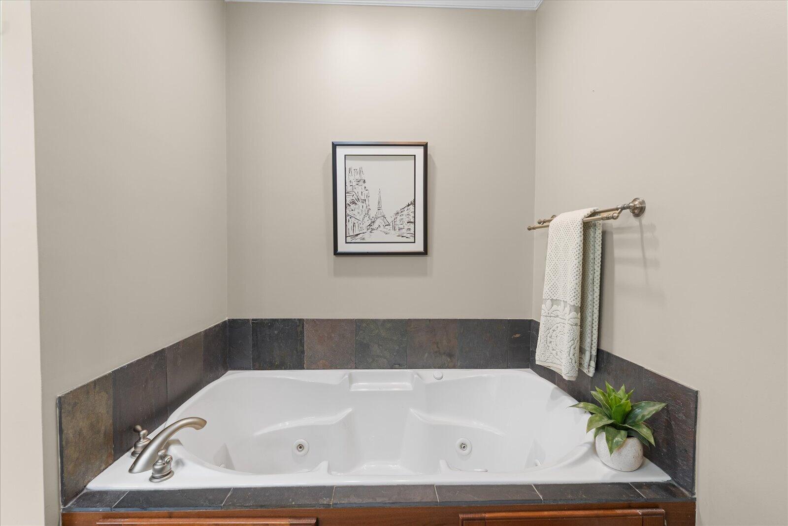 4448 Sailmaker Circle