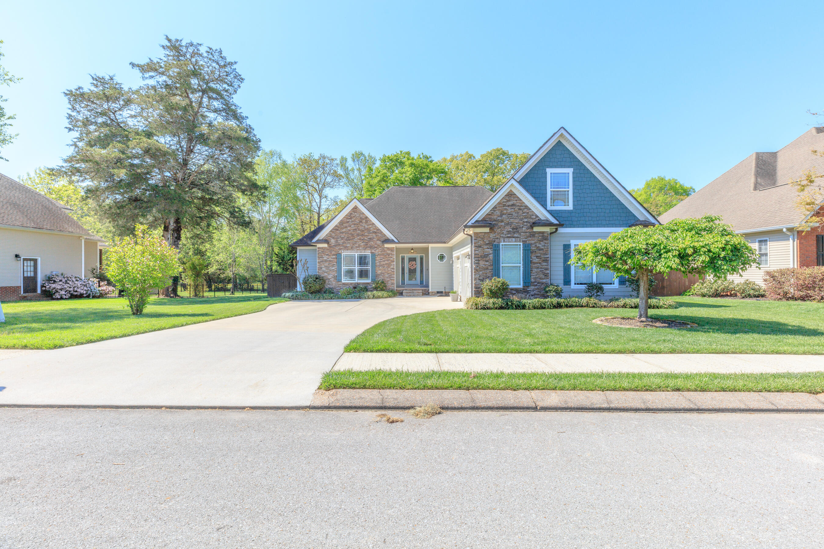 7064 Homestead Circle