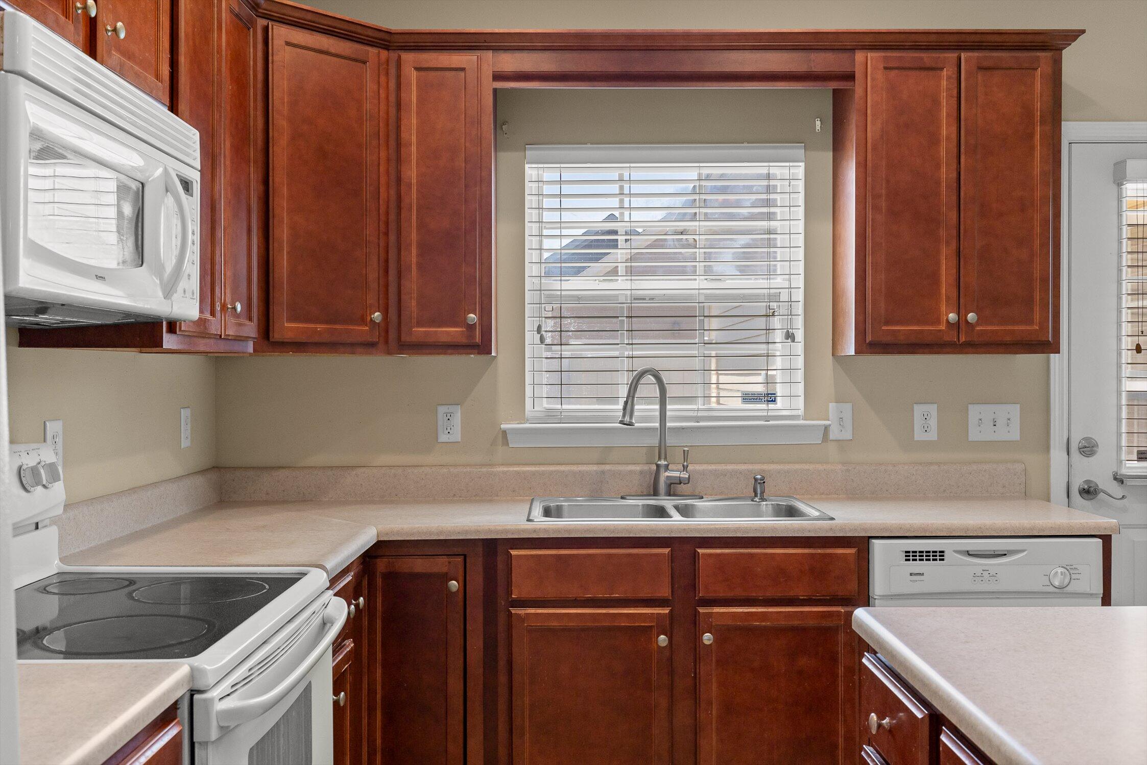 1038 Callaway Court