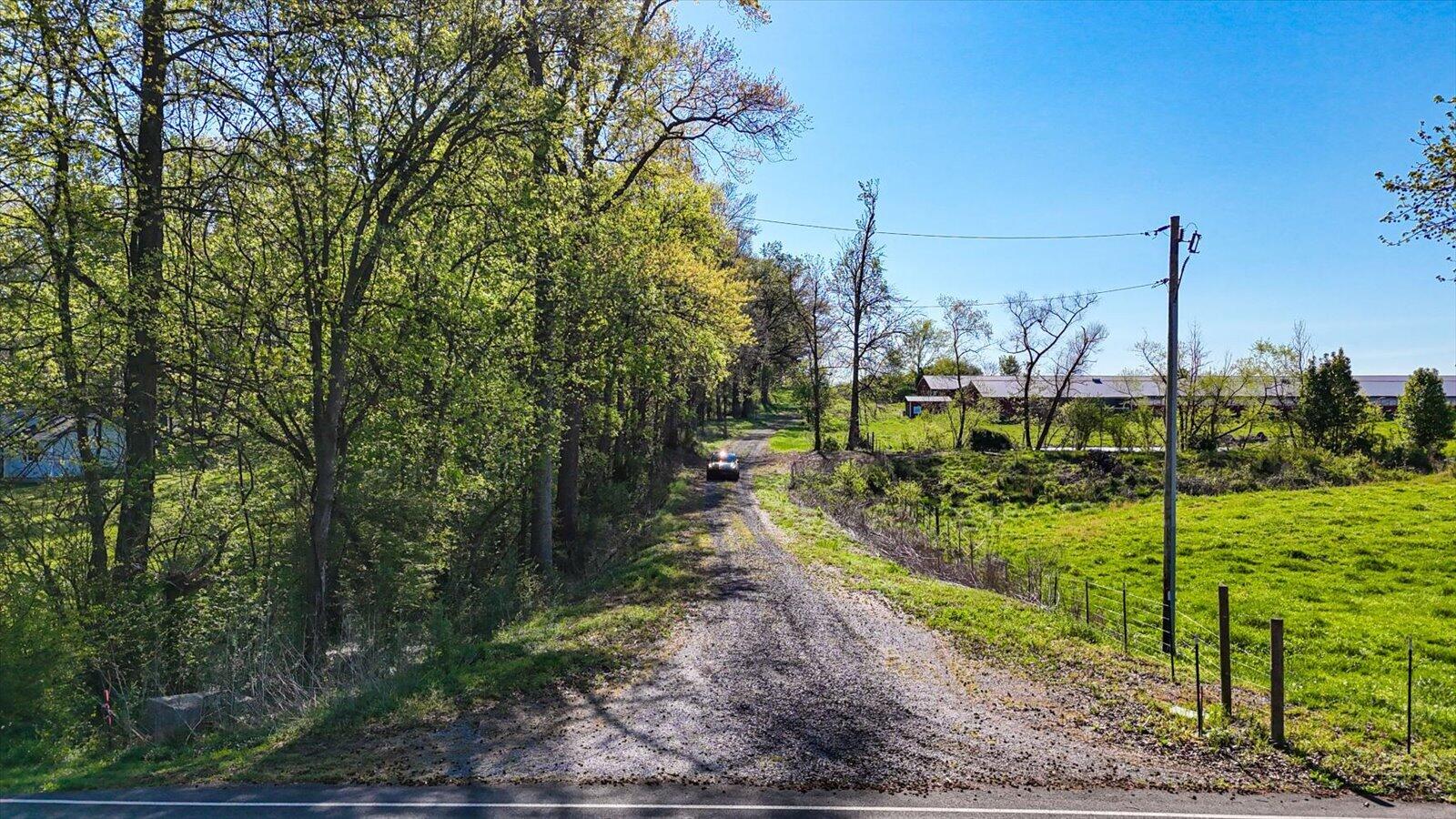 1625 Red Hill Valley Road SE