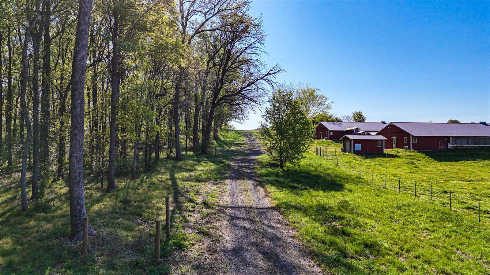 1625 Red Hill Valley Road SE
