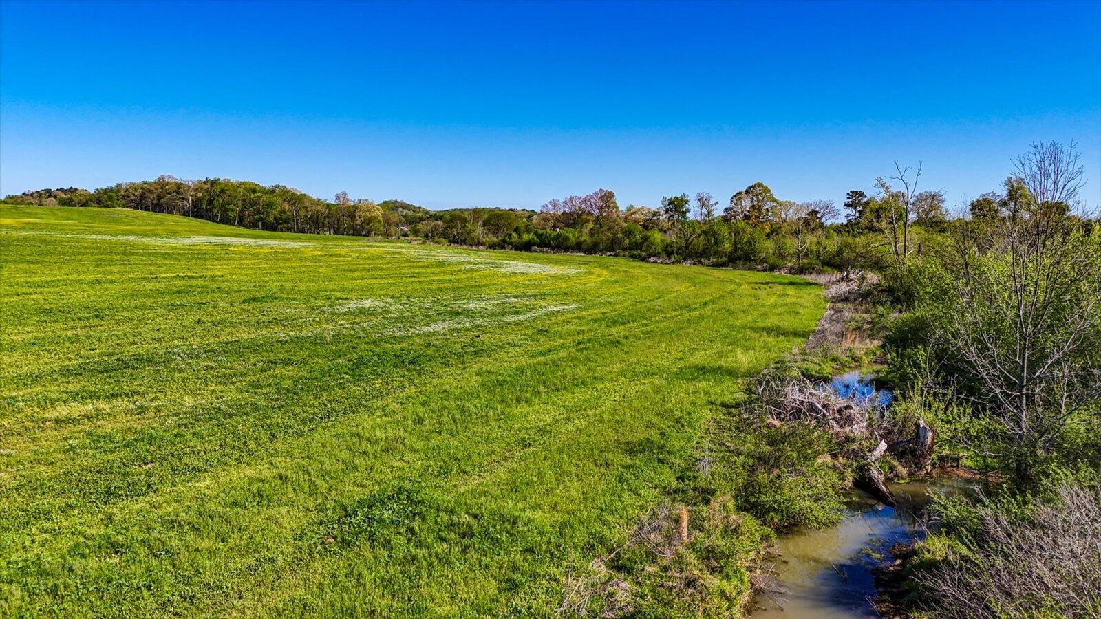 1625 Red Hill Valley Road SE