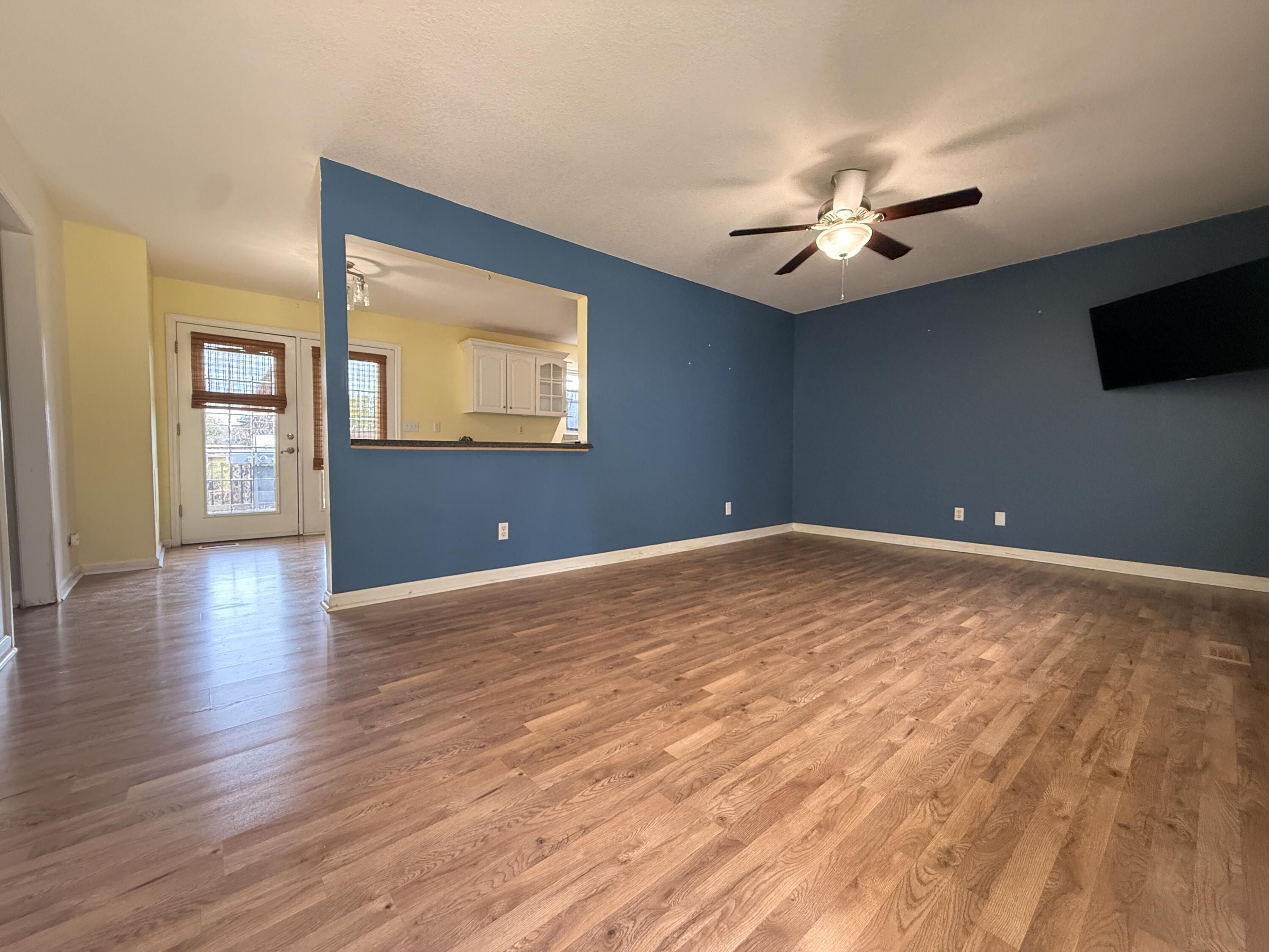 1012 Elaine Trail