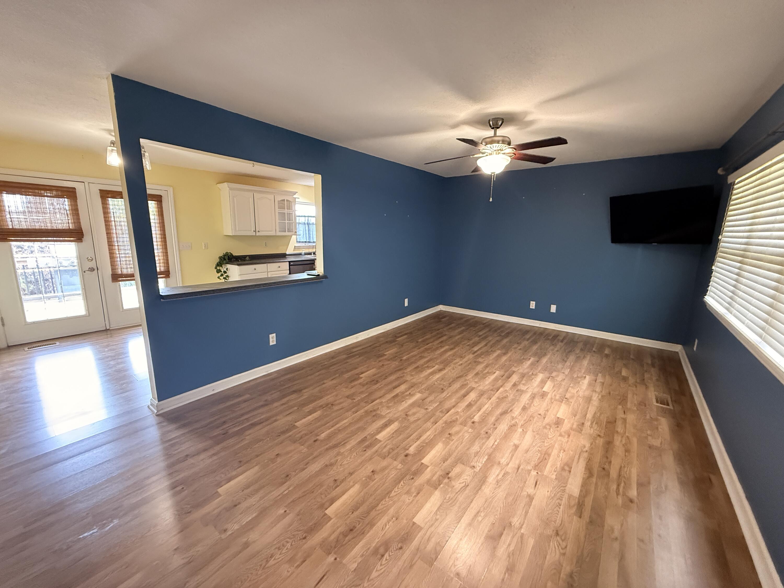 1012 Elaine Trail