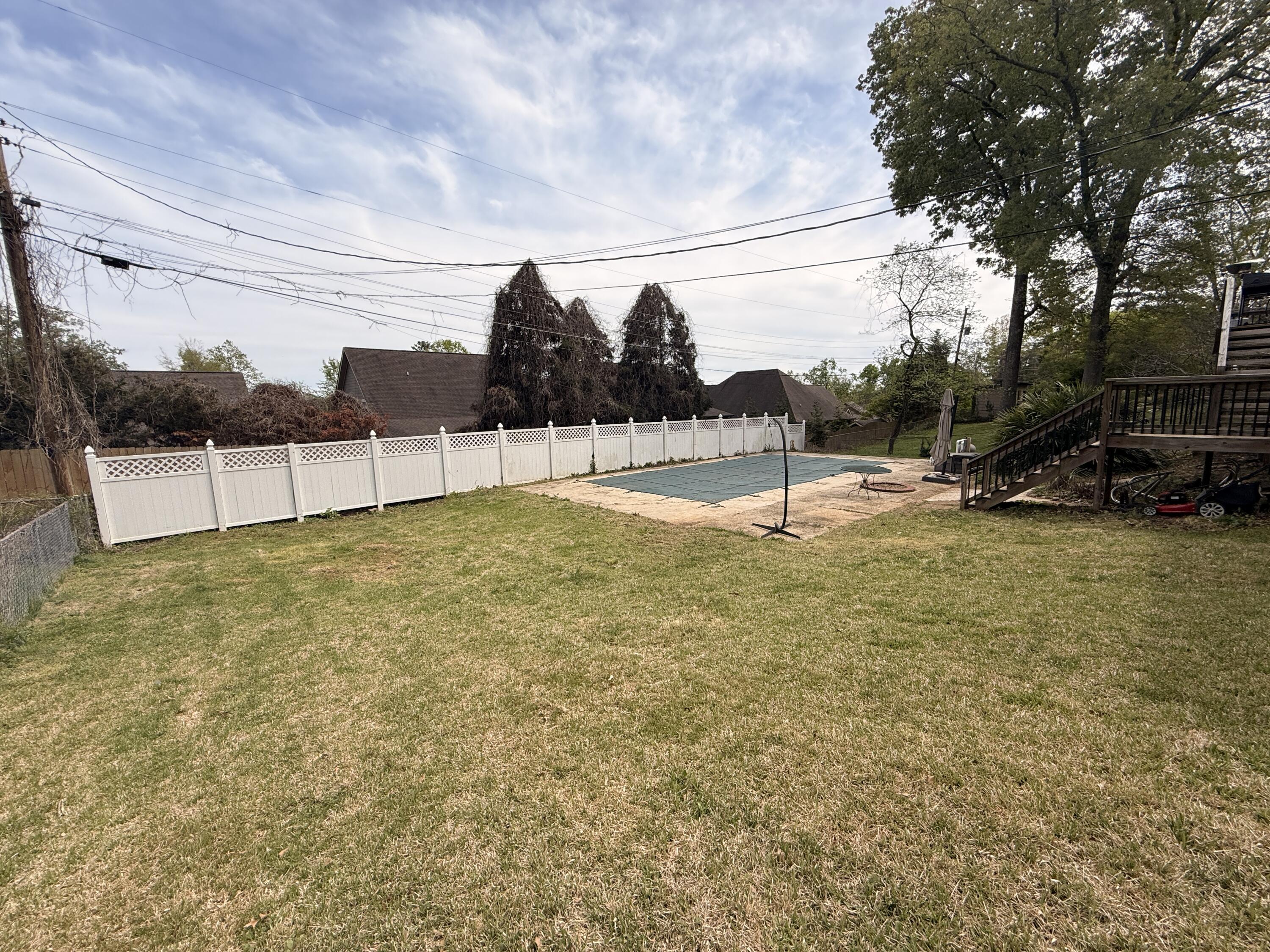1012 Elaine Trail