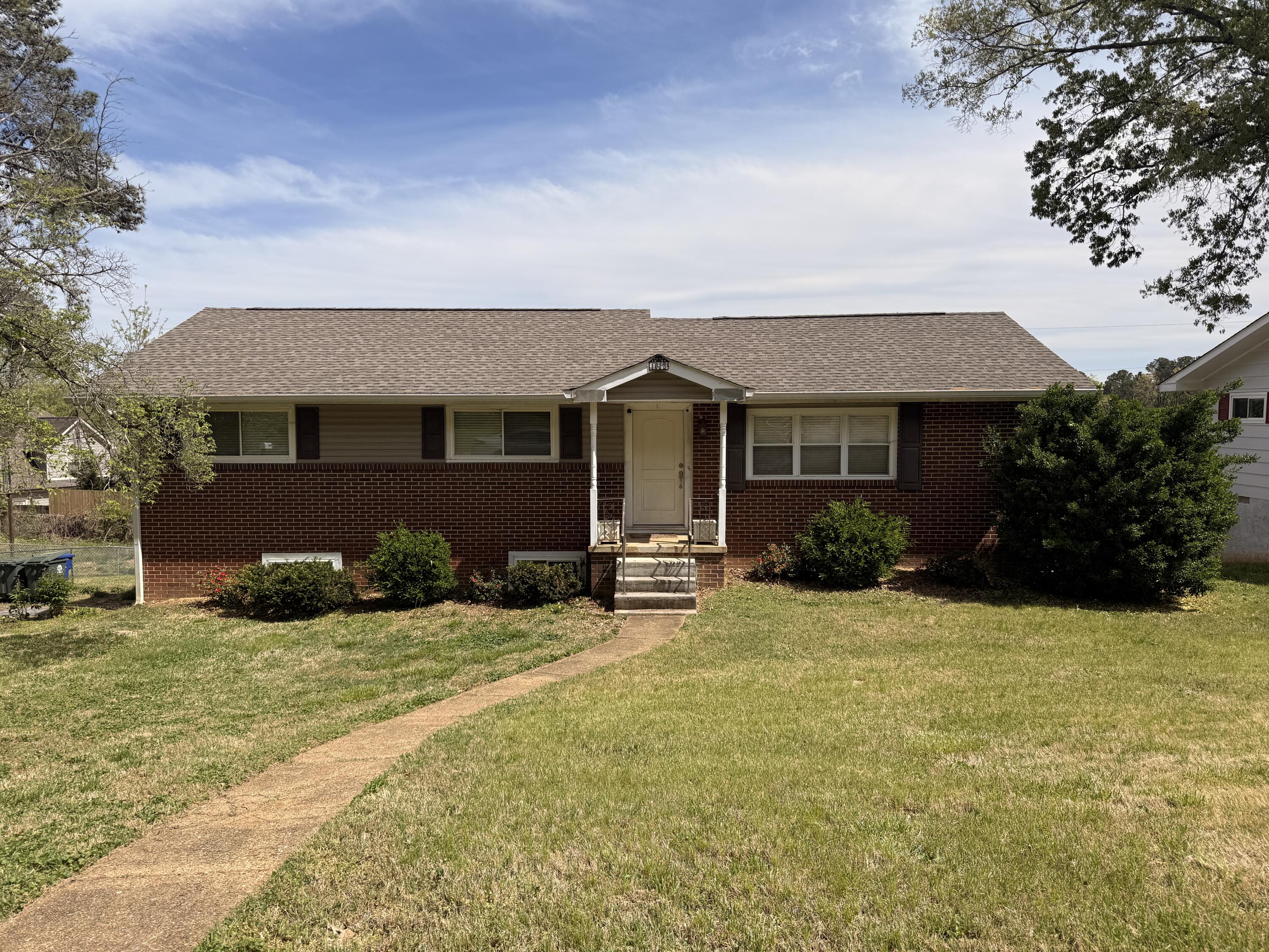 1012 Elaine Trail
