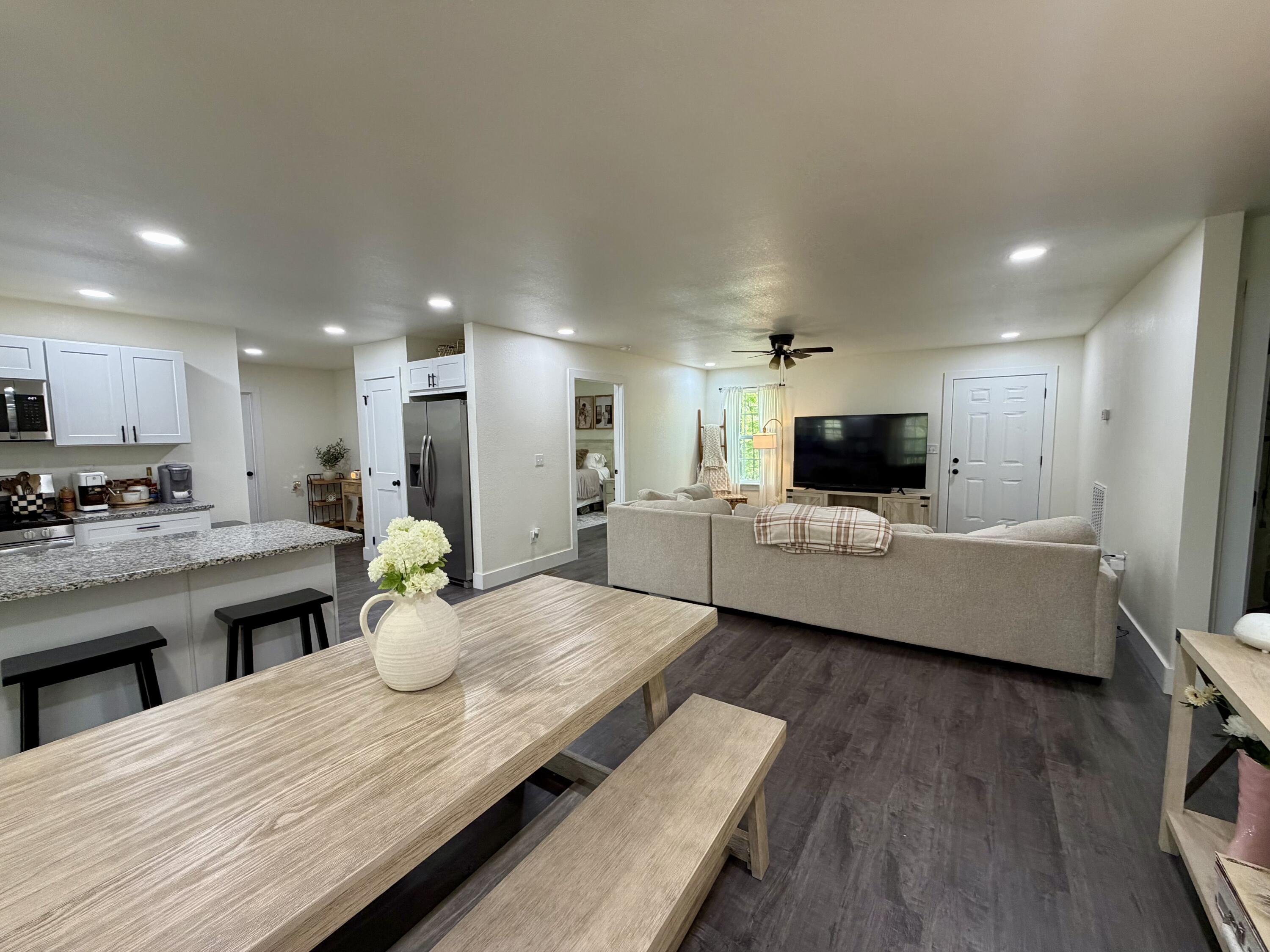 67 Shady Oaks Cove