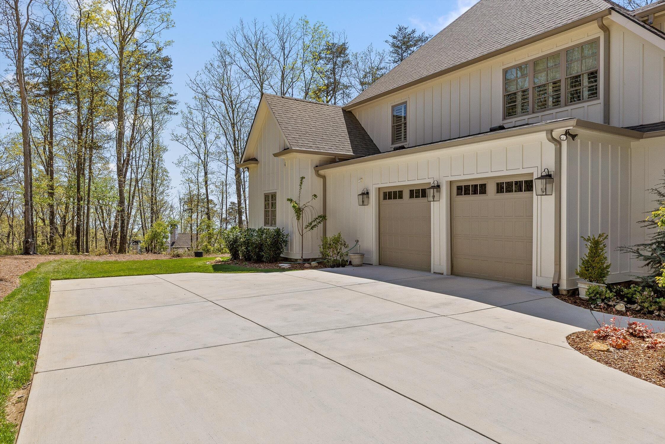 1375 Wintergreen Lane