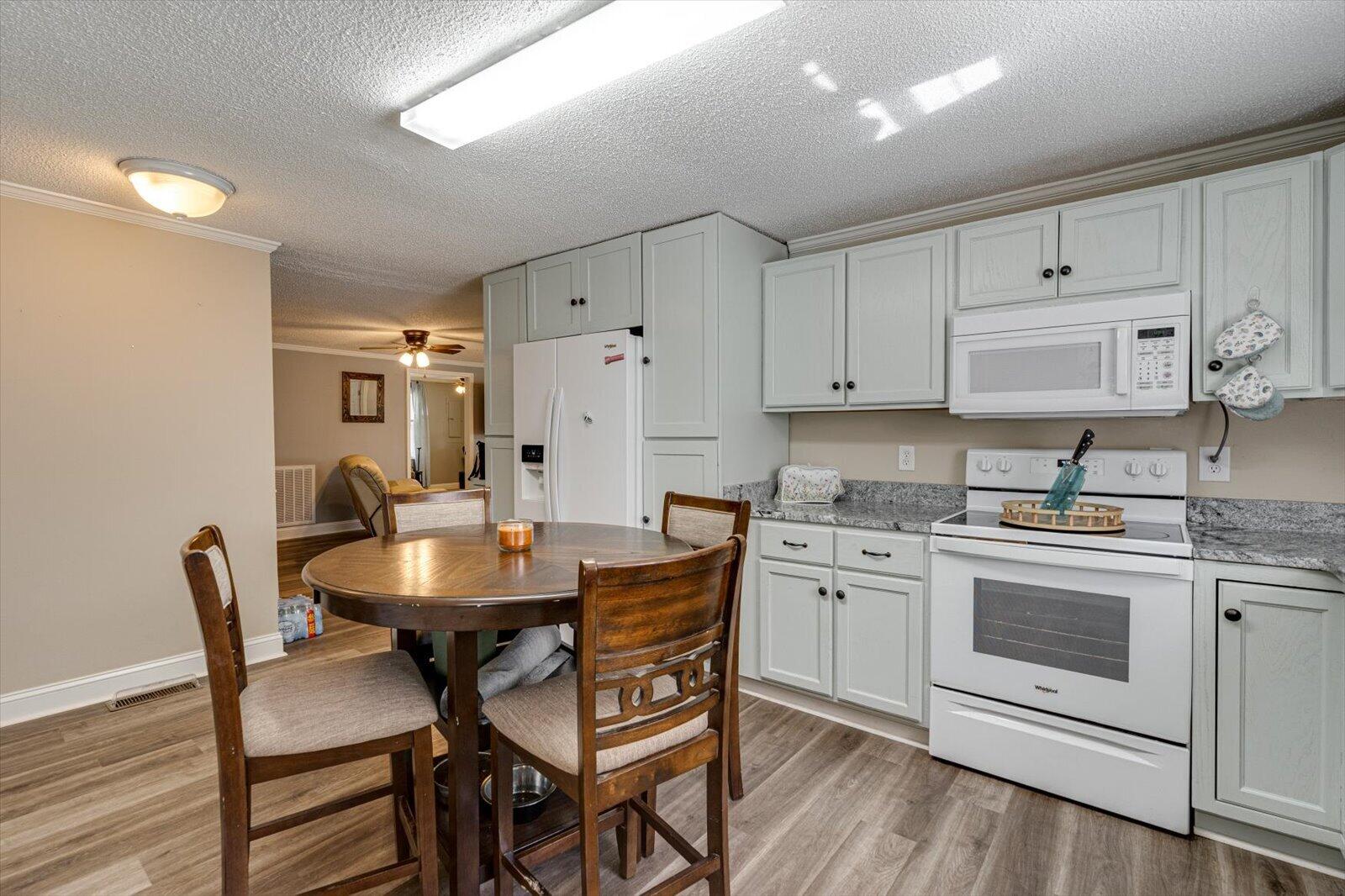 5810 Highway 151, LaFayette