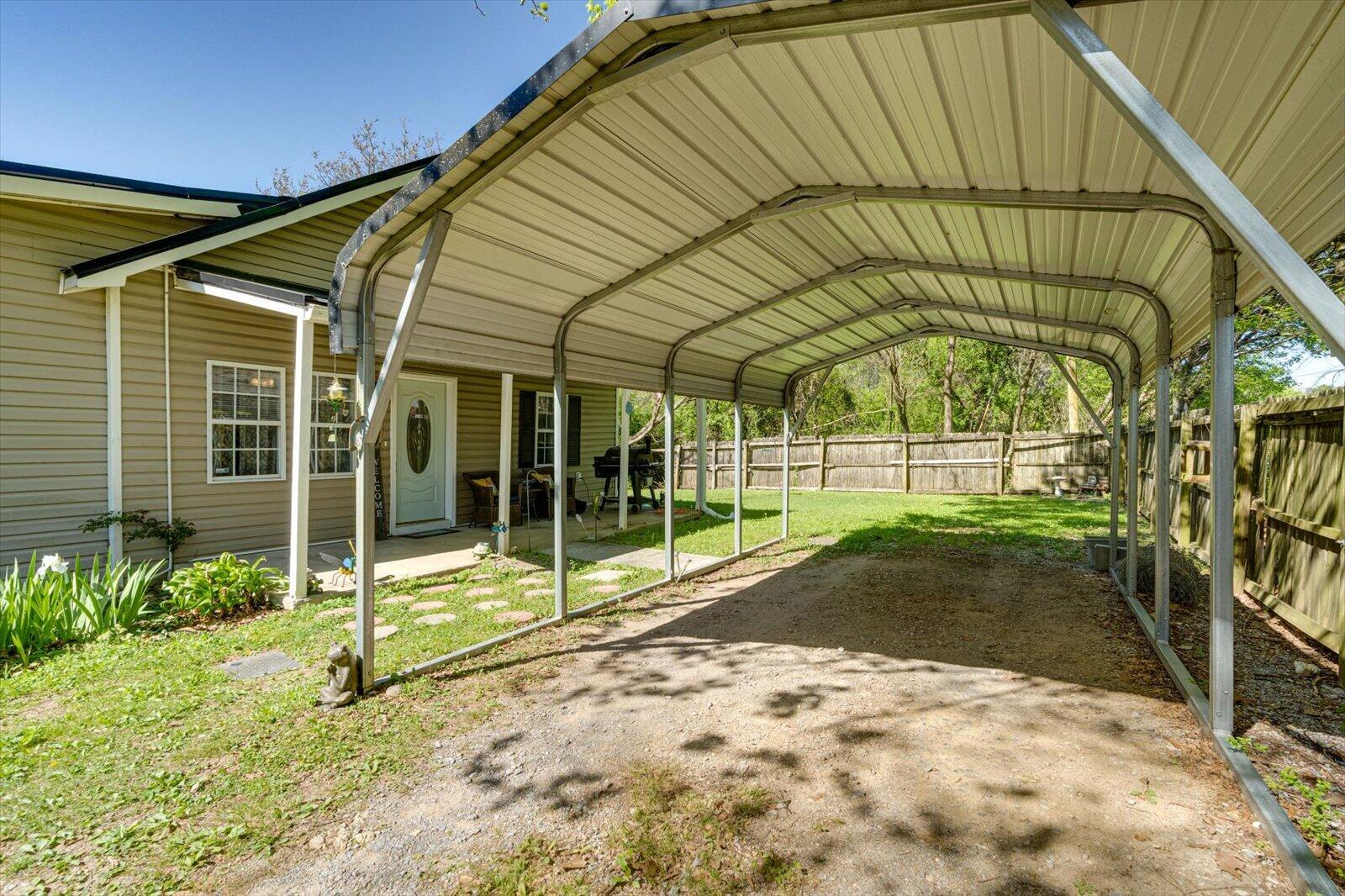 5810 Highway 151, LaFayette