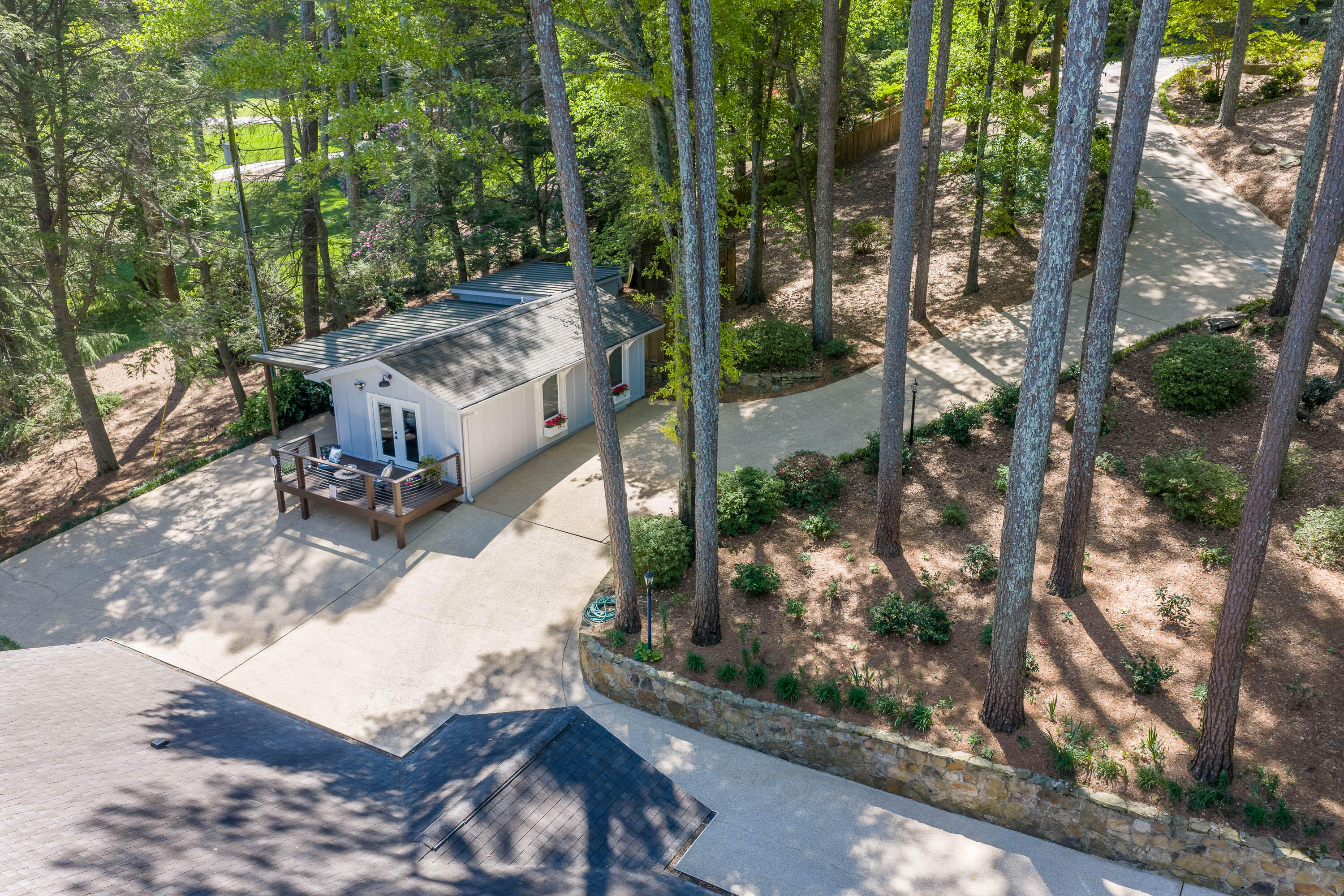 3635 Kings Road