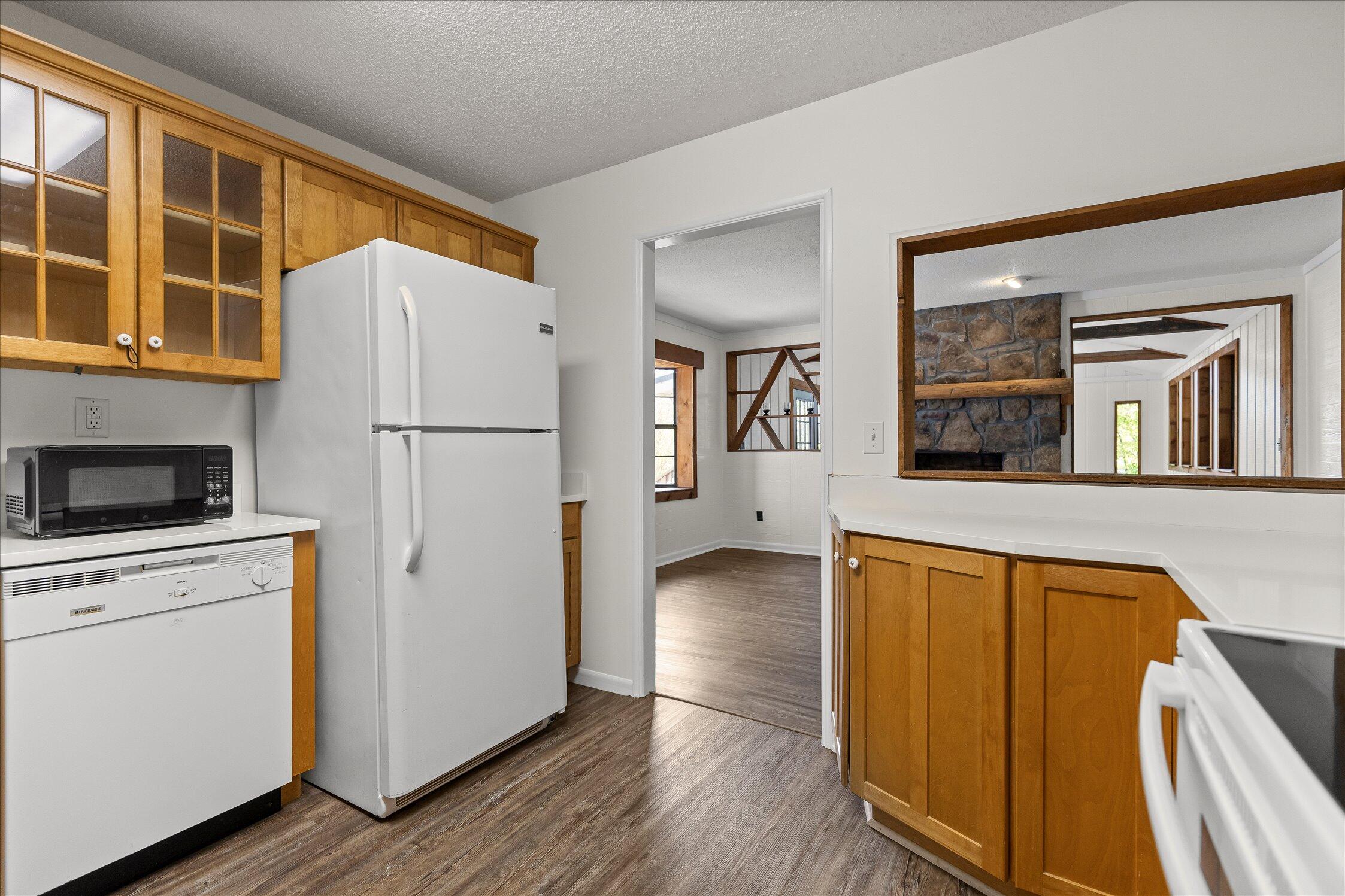 429 St Simon Trail