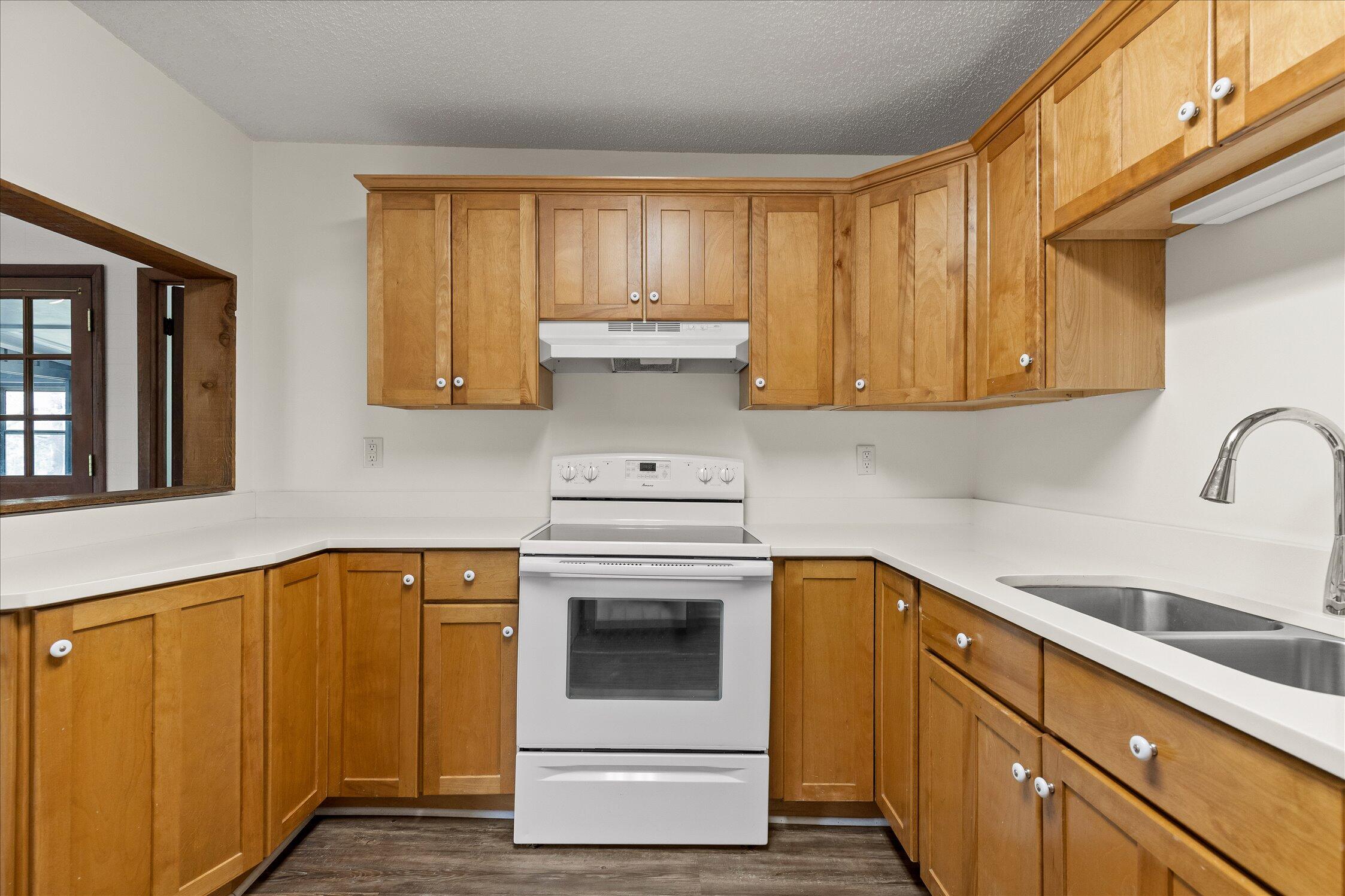 429 St Simon Trail