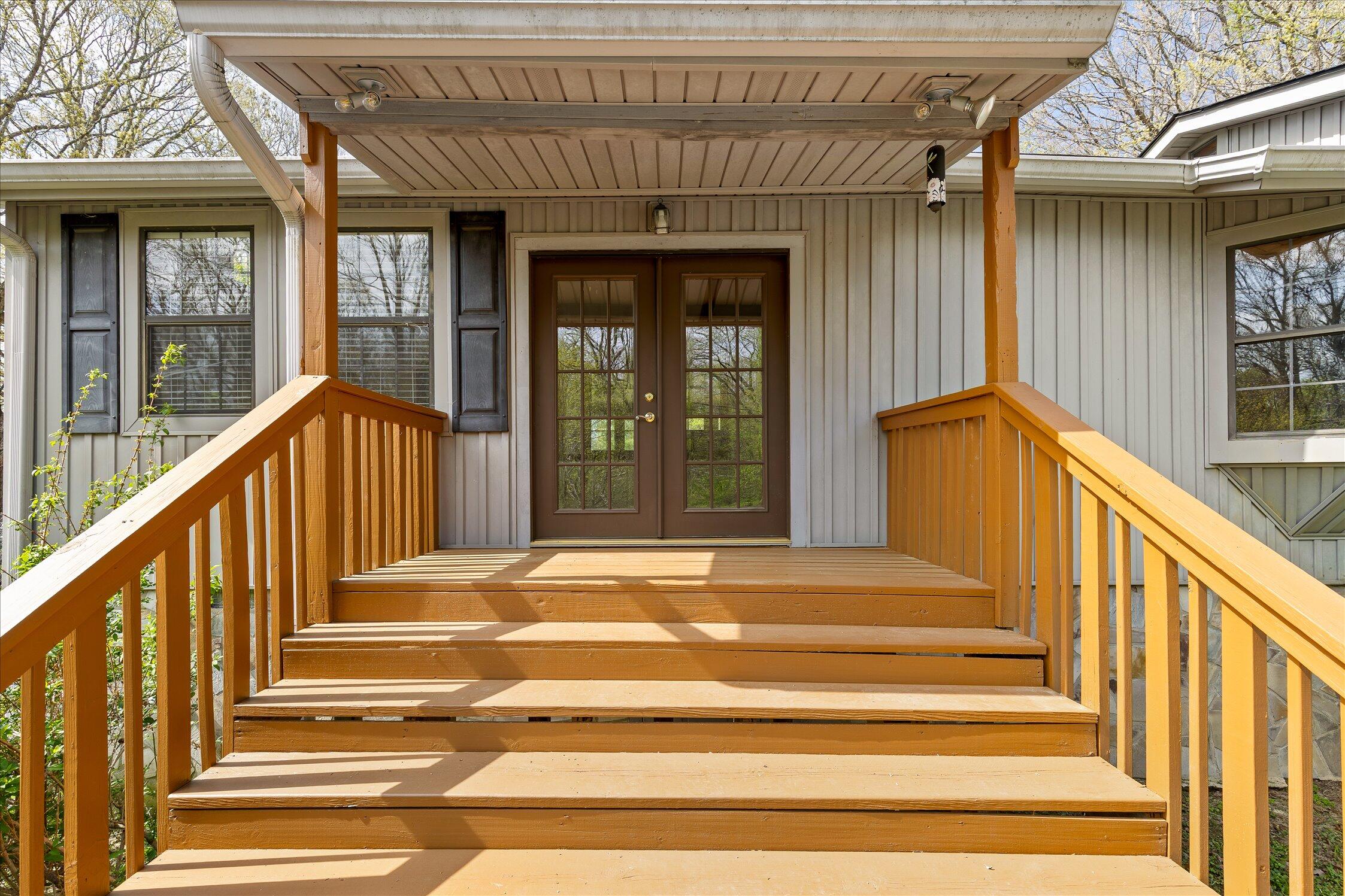 429 St Simon Trail
