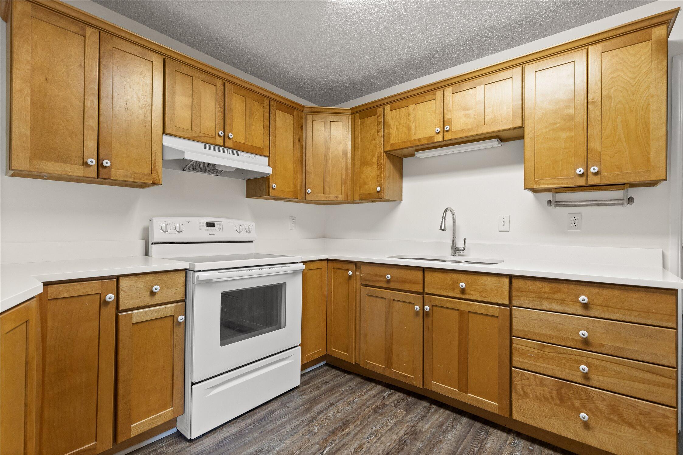 429 St Simon Trail