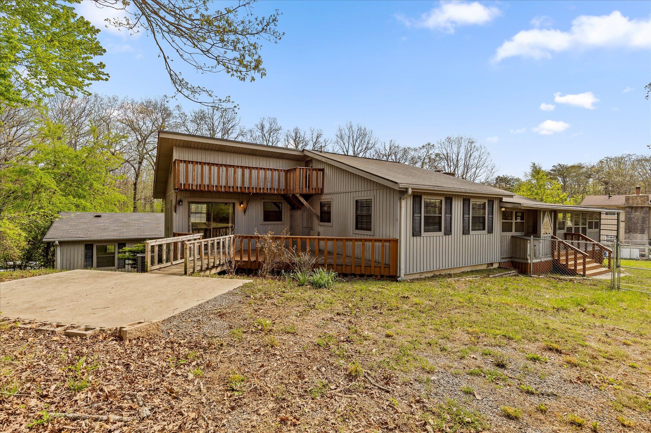 429 St Simon Trail